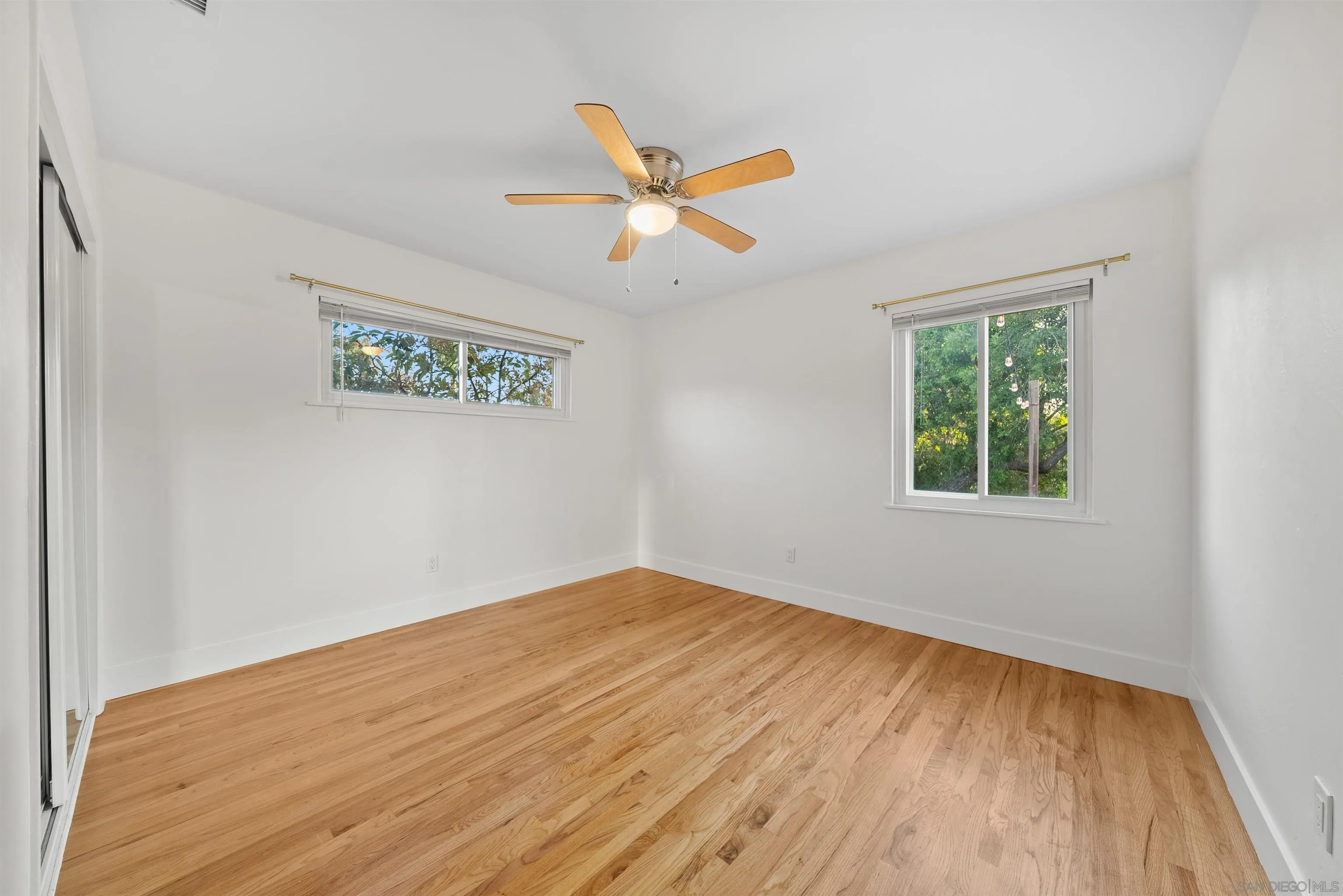 https://cdn.realtyfeed.com/cdn/127/260011426/b68a1a6091a64e2000db39ac36851a6b.webp