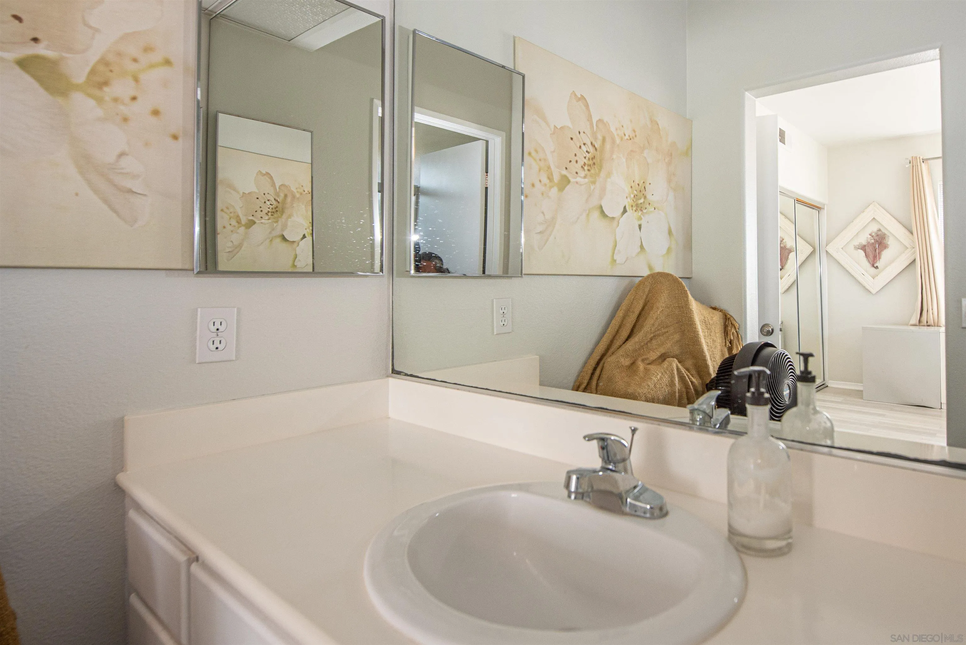 Photo #24: 260011427 Listing: Photo #24