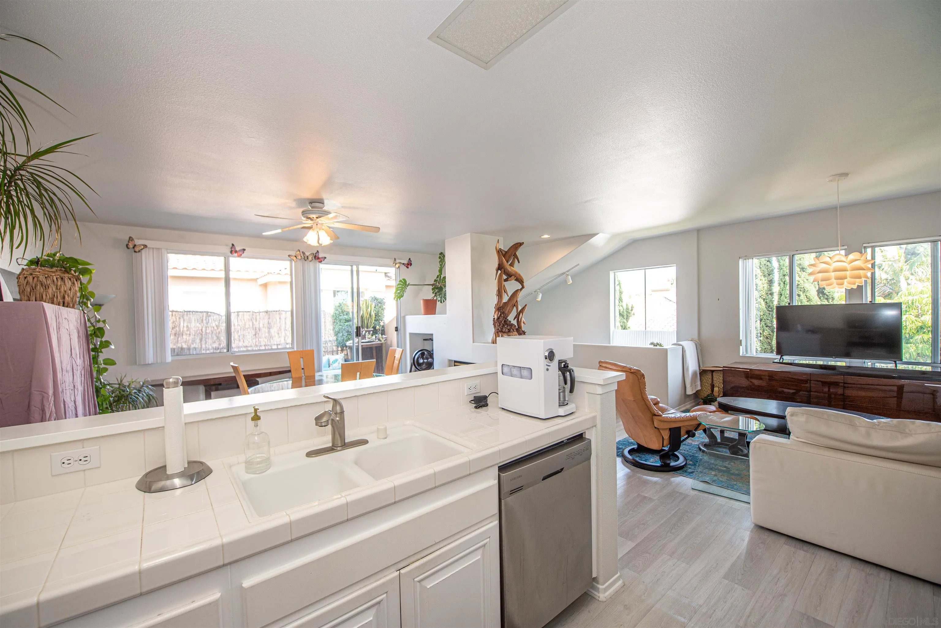 Photo #17: 260011427 Listing: Photo #17