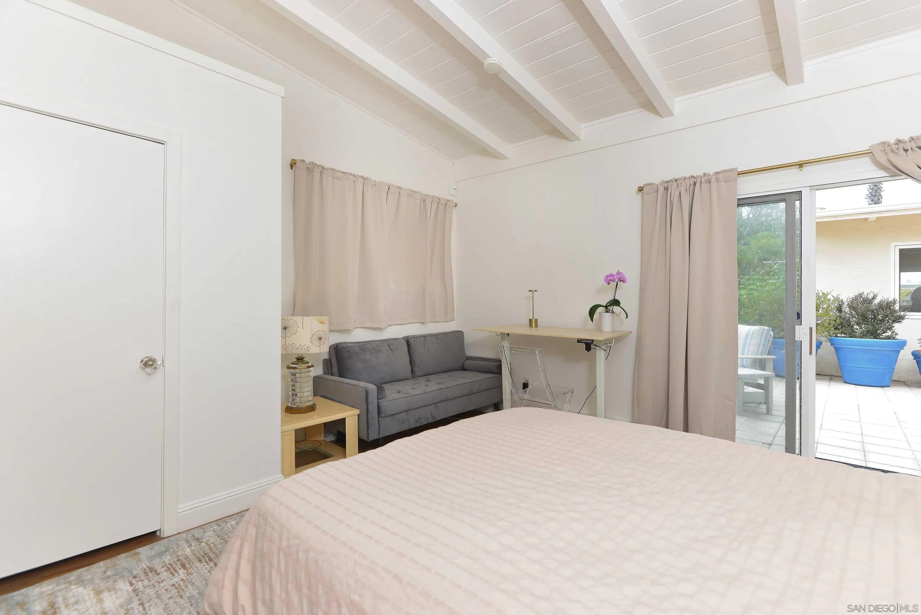https://cdn.realtyfeed.com/cdn/127/260011428/5ecfcf9863f51ec1b7f2164751daf593.webp