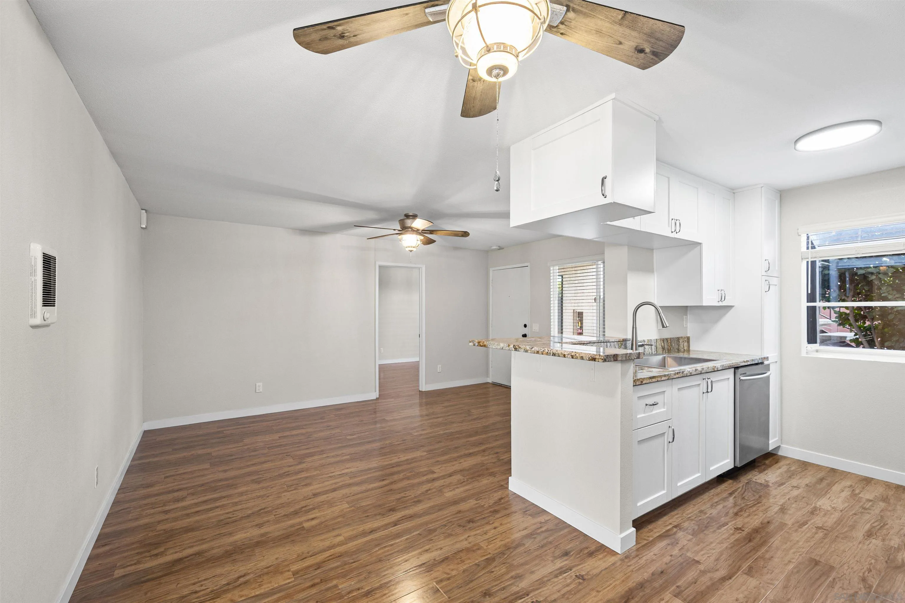 https://cdn.realtyfeed.com/cdn/127/260011436/1d7f6b05118dc6cb6551a4dd49efcf51.webp