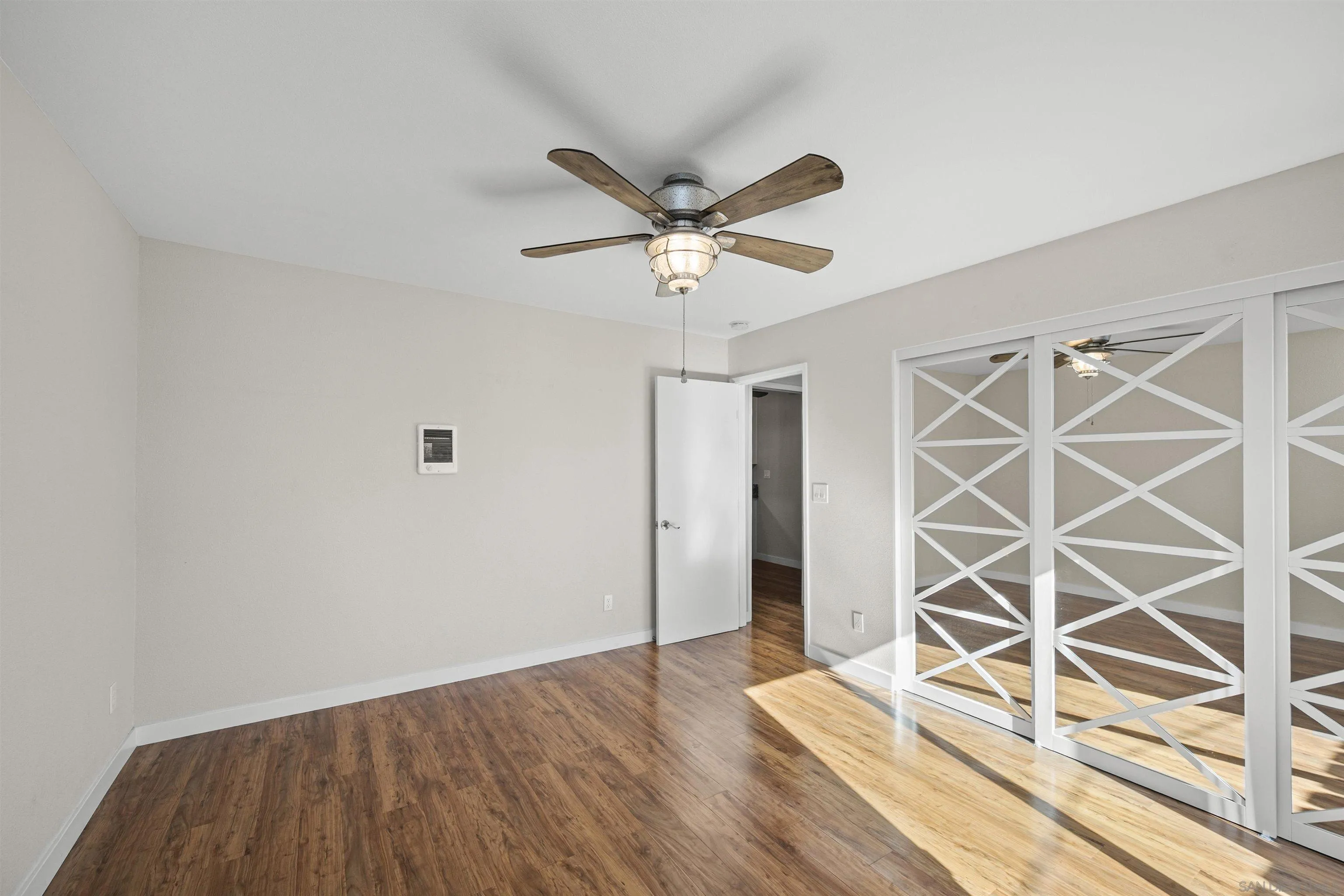 https://cdn.realtyfeed.com/cdn/127/260011436/b53945e7ef6aba8a1527ea021a2d3ee8.webp