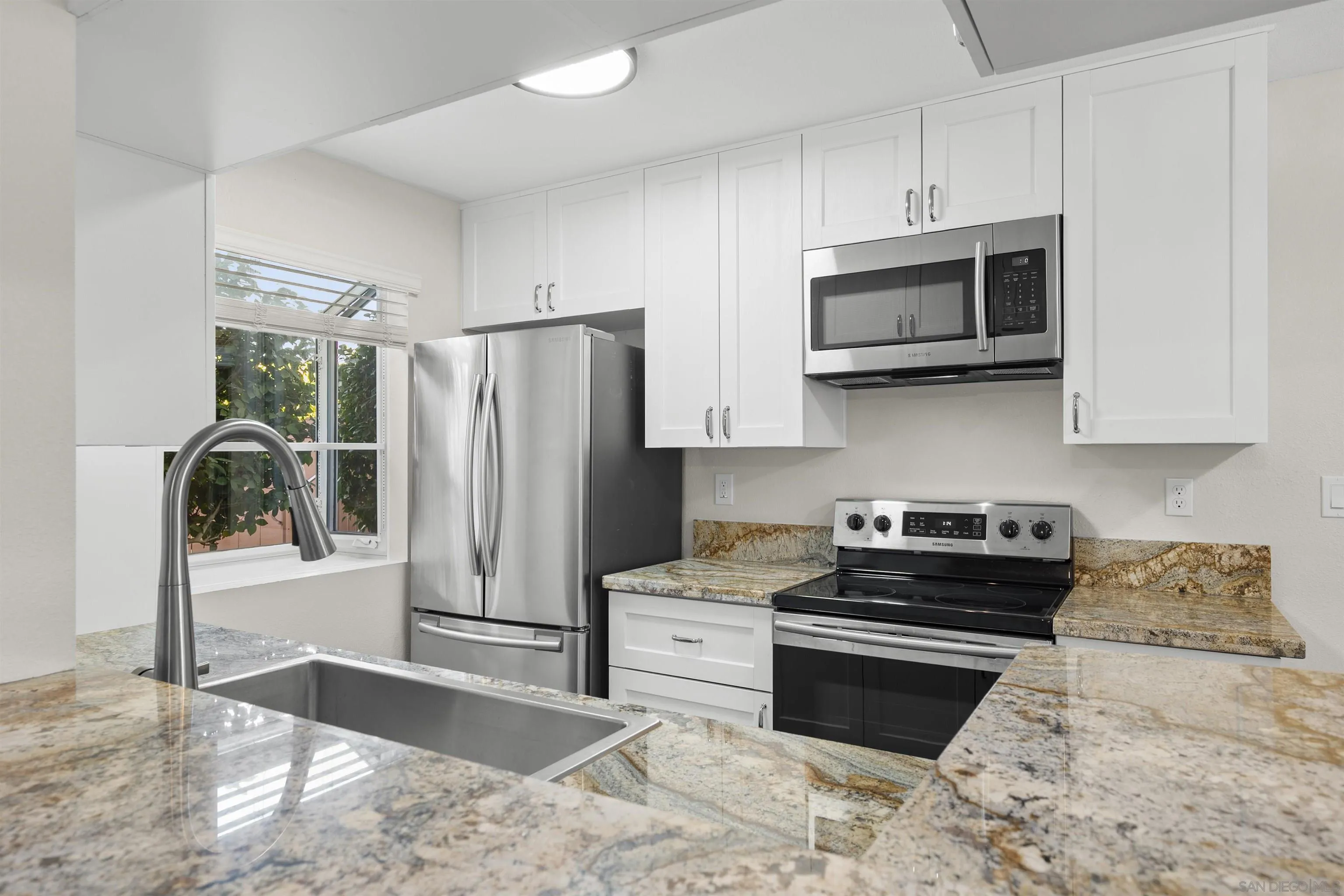 Photo #14: 260011436 Listing: Photo #14