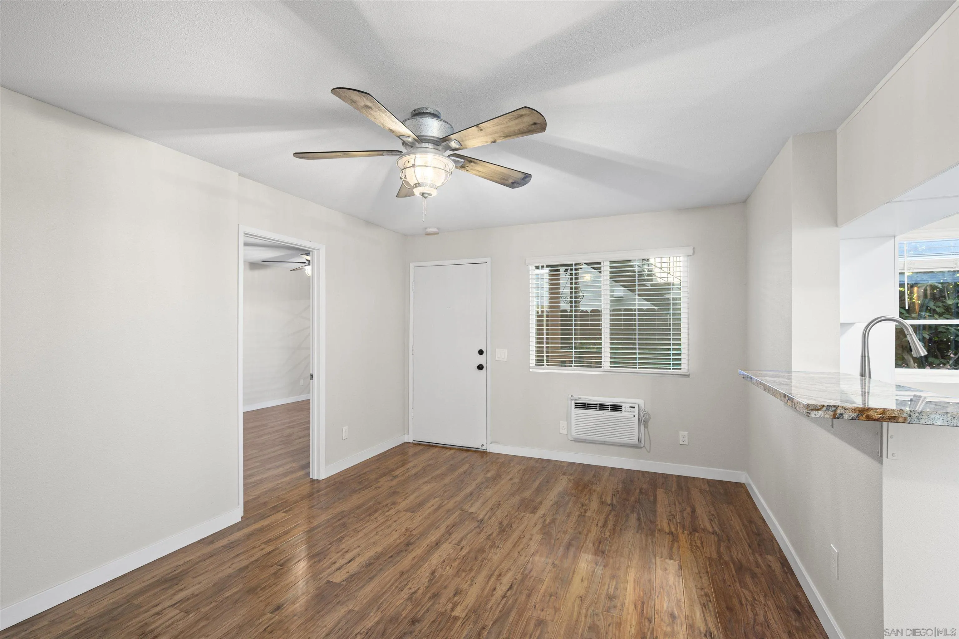 https://cdn.realtyfeed.com/cdn/127/260011436/d23a794fcb1a04aad26034a2dcb01d2e.webp