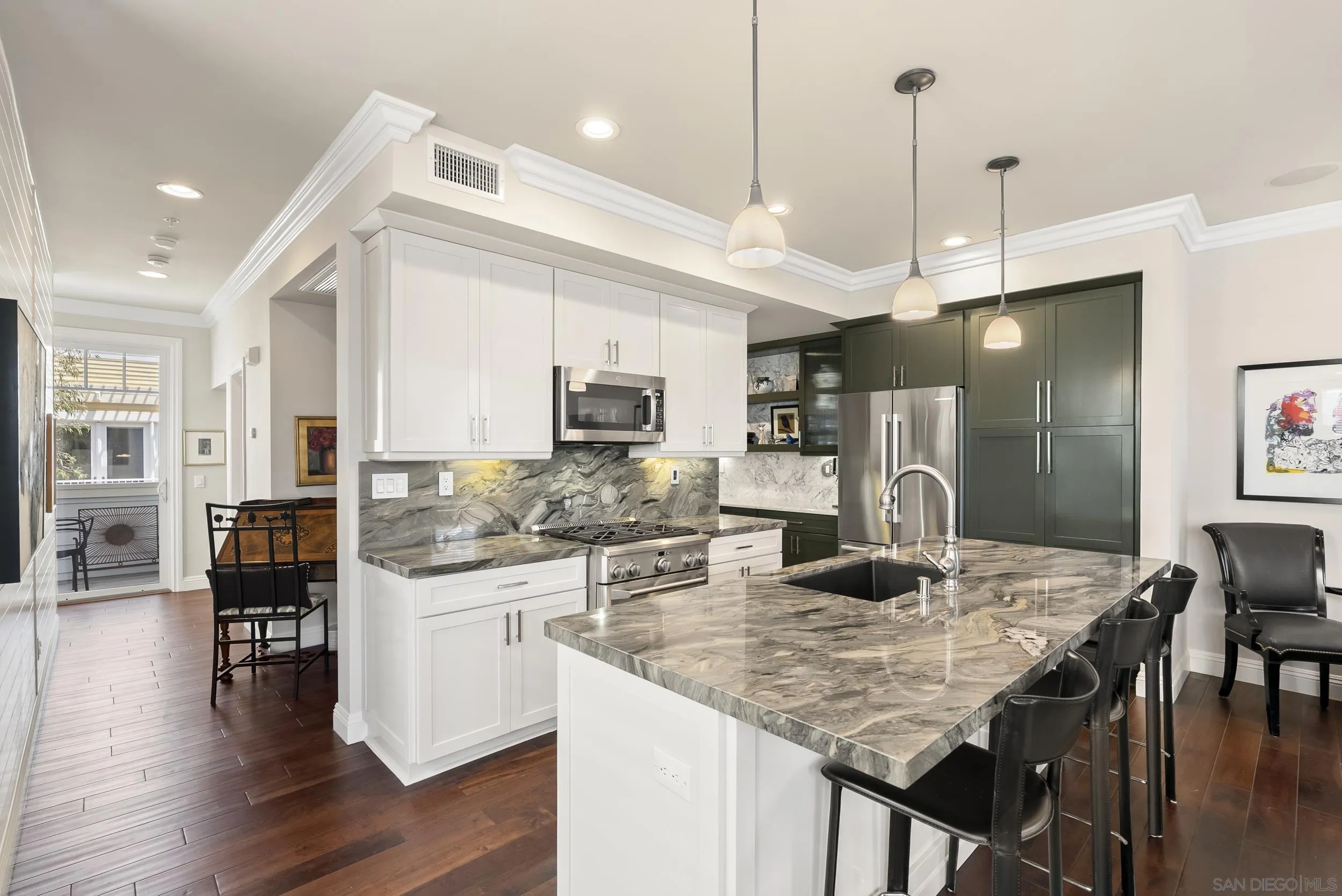https://cdn.realtyfeed.com/cdn/127/260011443/2edb7ffcab763e39fdecac27c4aed1af.webp