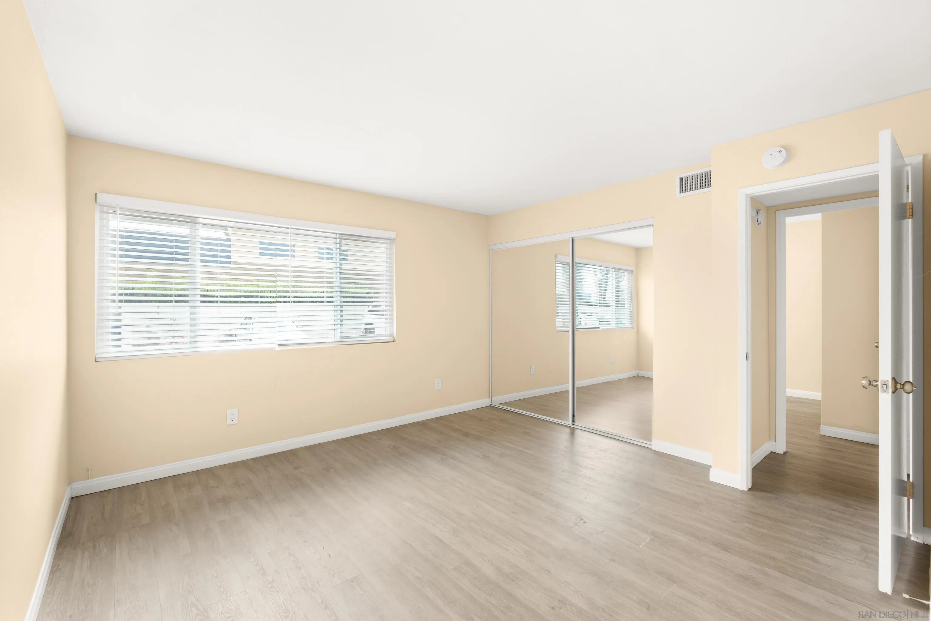 Photo #11: 260011444 Listing: Photo #11