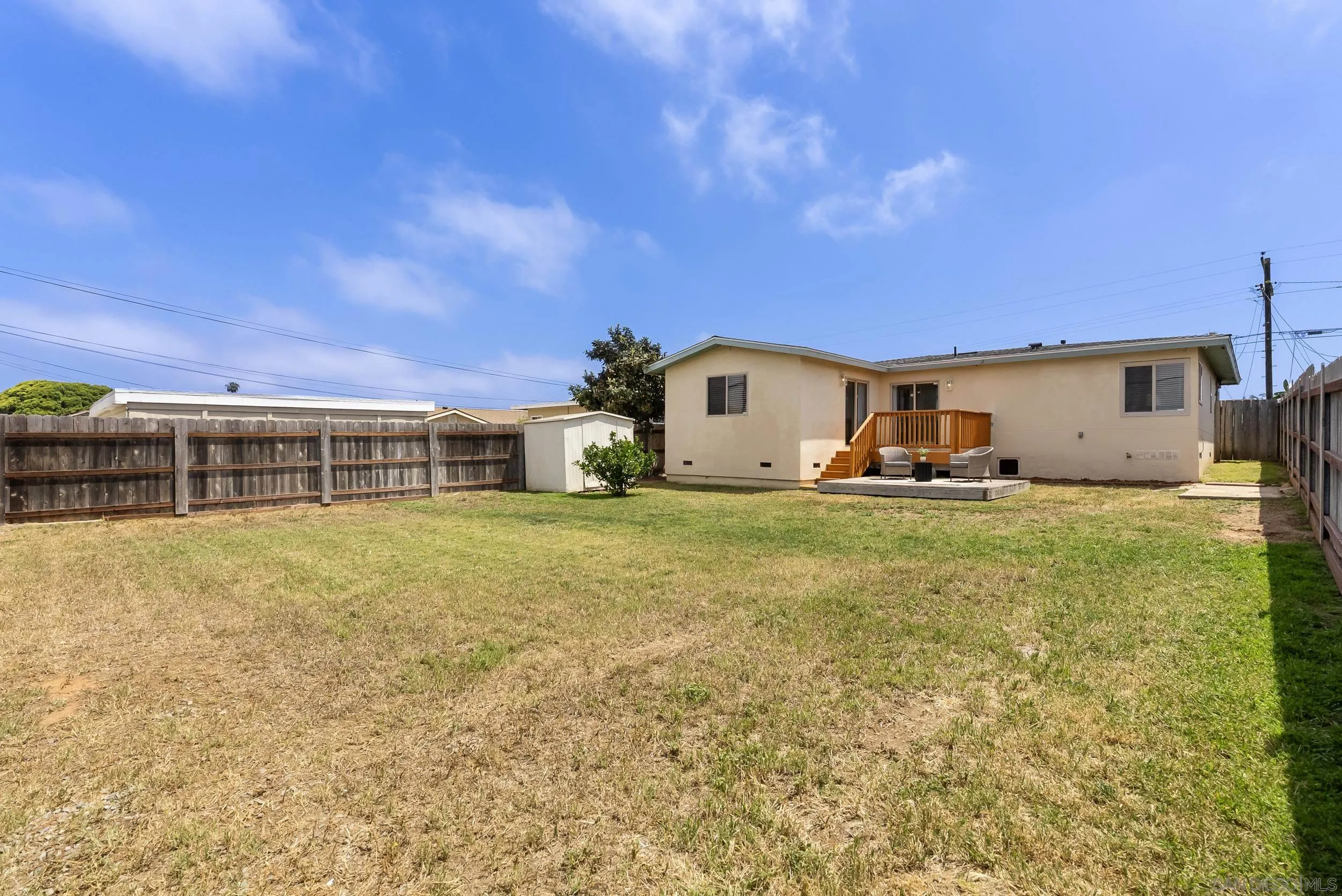 https://cdn.realtyfeed.com/cdn/127/260011446/898873f5db99d103ecfd2576777161bd.webp