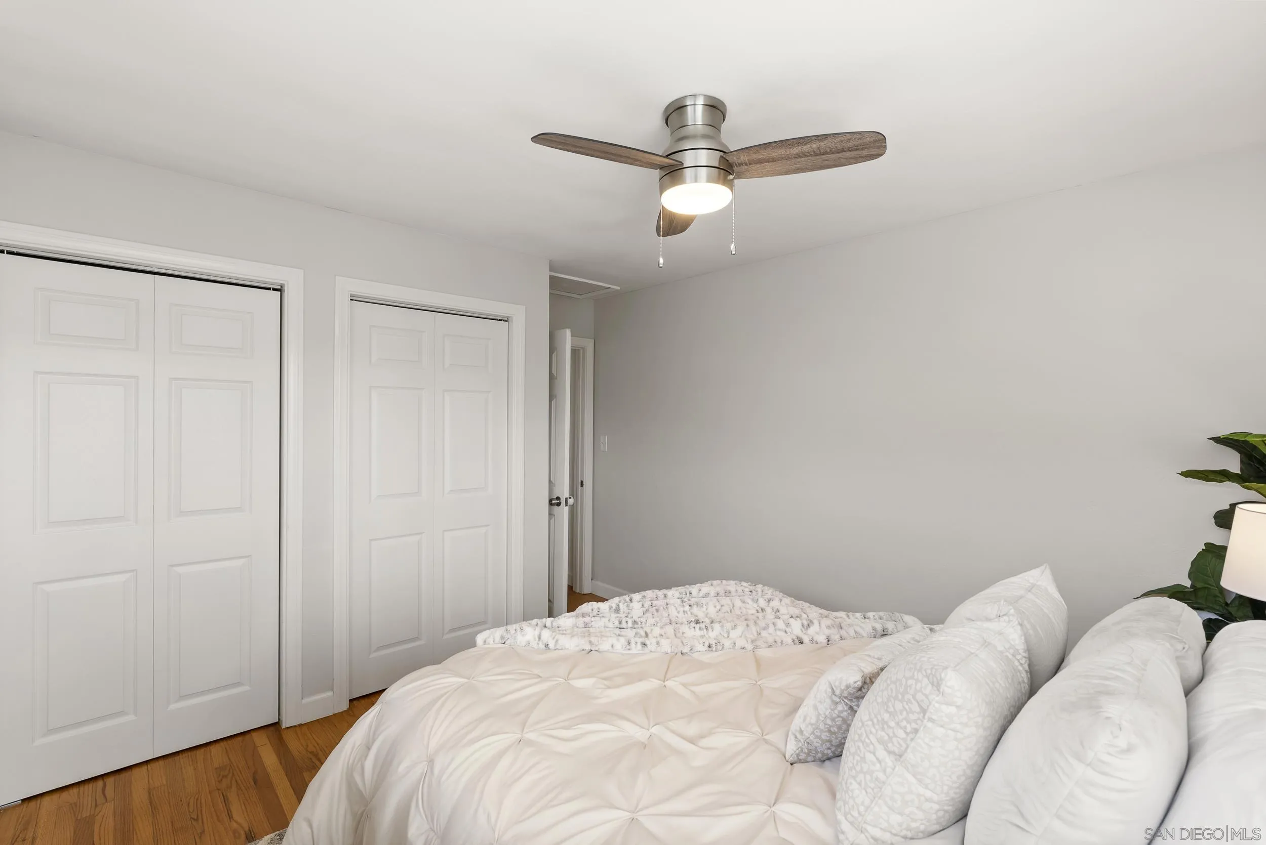 https://cdn.realtyfeed.com/cdn/127/260011446/9875dbe7e3c162eb5e6d5b09c7c981c8.webp
