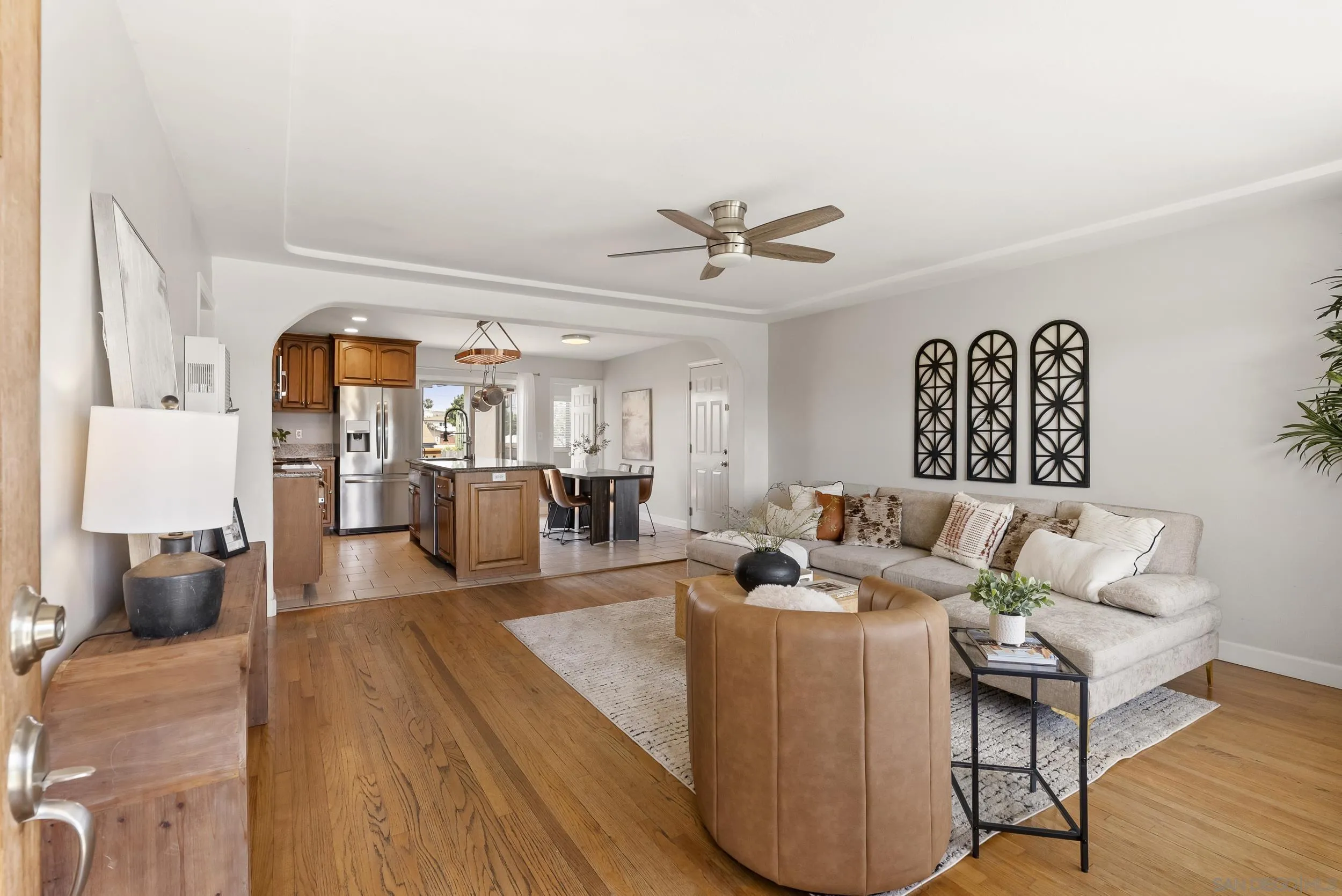 https://cdn.realtyfeed.com/cdn/127/260011446/b5e7b8290d8afde813cdb1909c14c539.webp