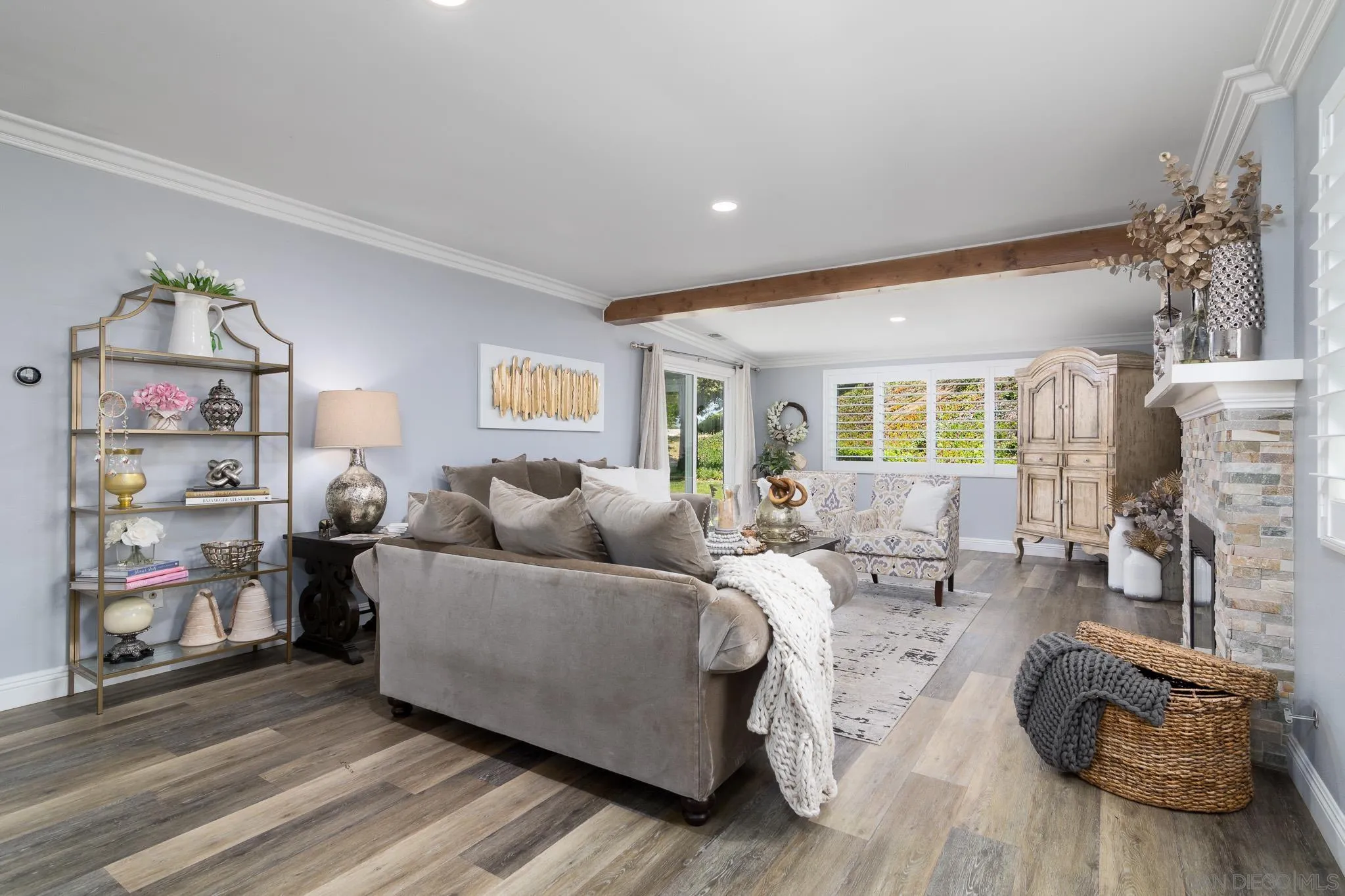 https://cdn.realtyfeed.com/cdn/127/260011447/0e1db94c19e17a04258a3df199591c2d.webp