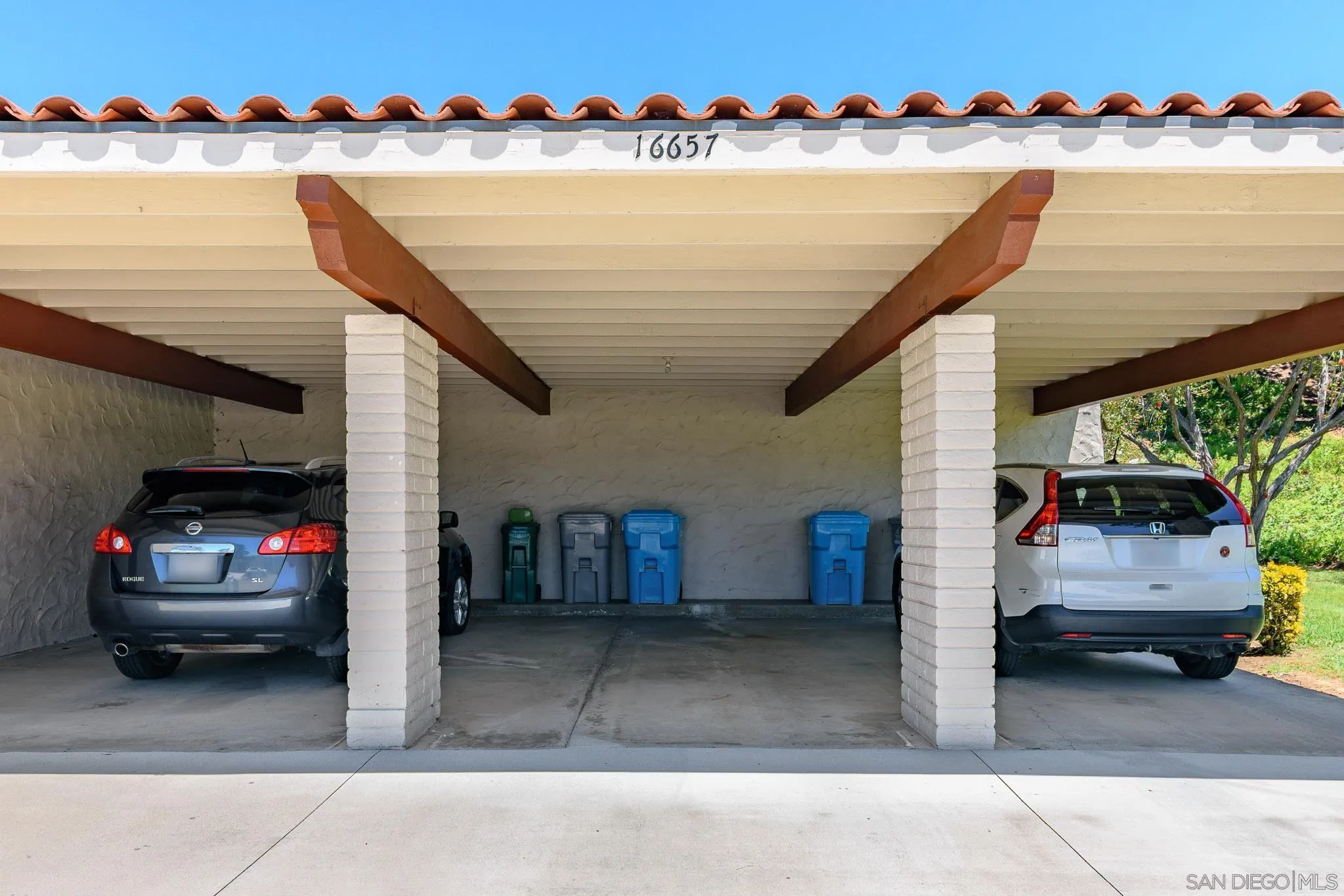 https://cdn.realtyfeed.com/cdn/127/260011447/29c9c55b90f1ff32ac38ba913a097ec4.webp