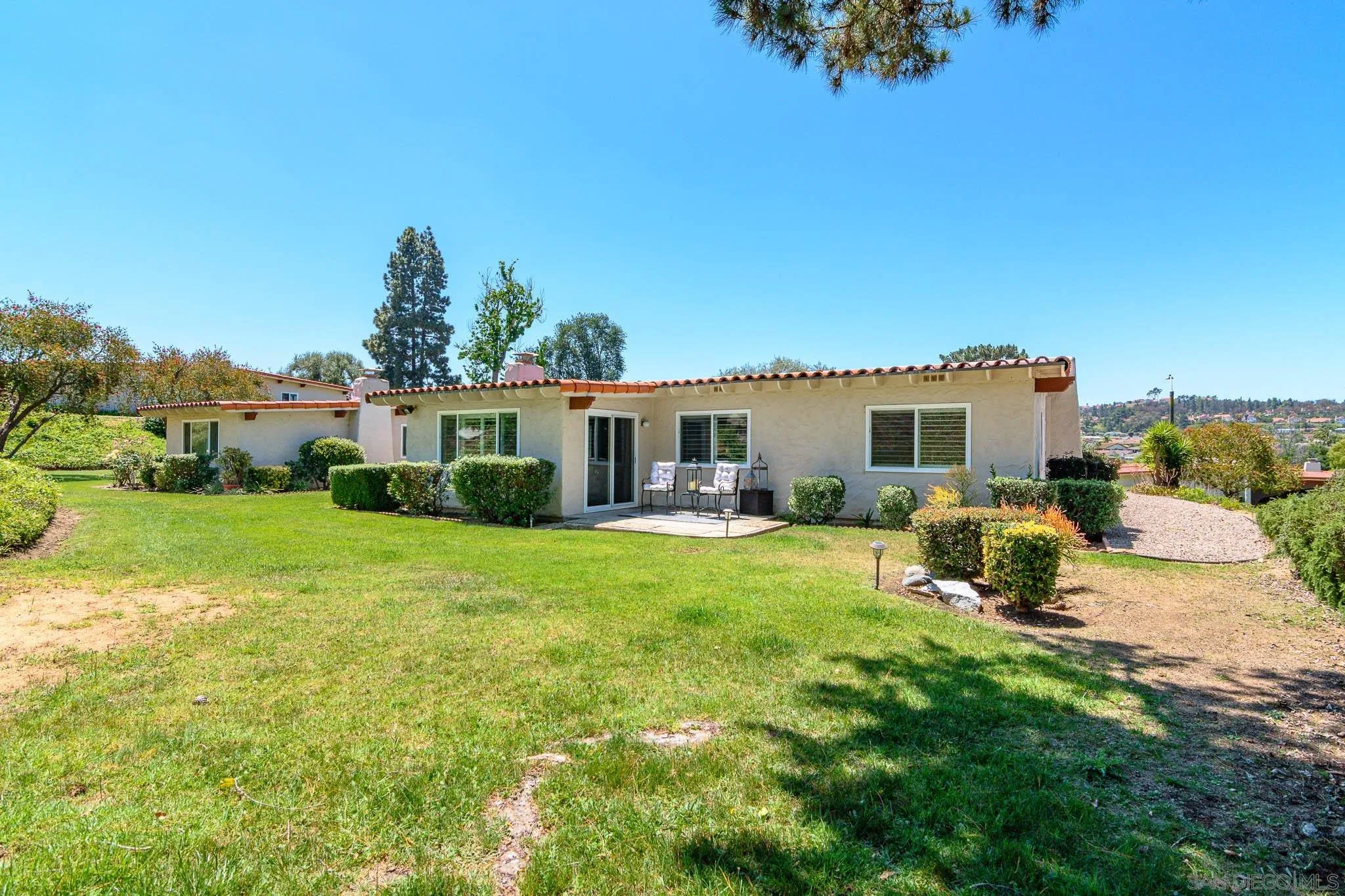 https://cdn.realtyfeed.com/cdn/127/260011447/6dddcef38eaf31e3478bcf875c93d985.webp
