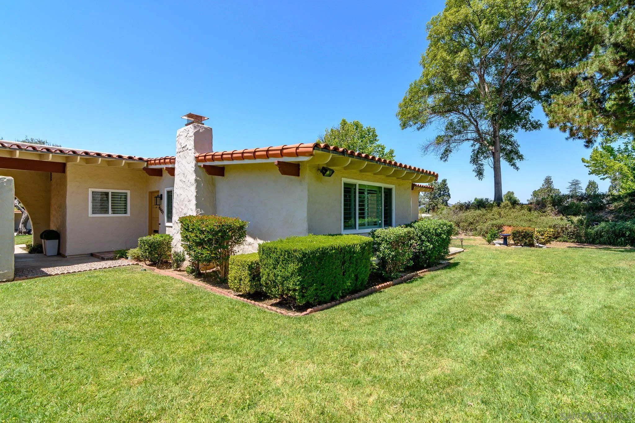 https://cdn.realtyfeed.com/cdn/127/260011447/91958789ee506906ae2e001ac8c548af.webp
