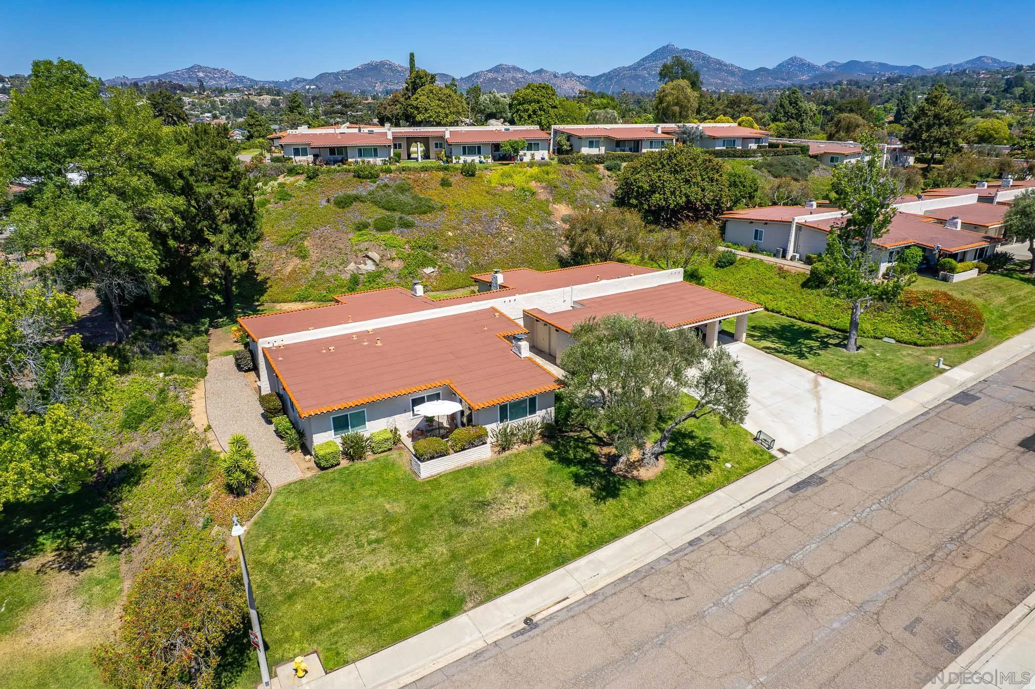 https://cdn.realtyfeed.com/cdn/127/260011447/c144731fa779637931225c0f05e33a61.webp