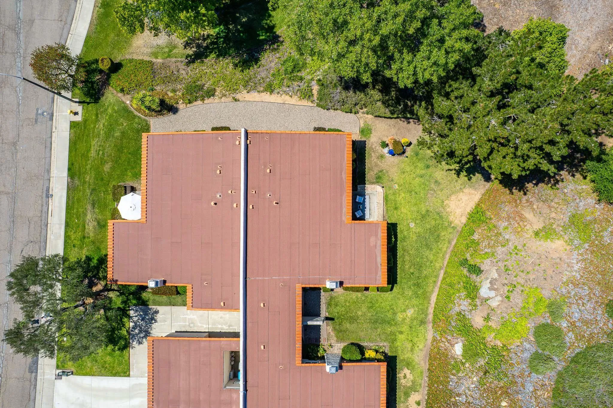 https://cdn.realtyfeed.com/cdn/127/260011447/e870e88229dd8a42a3b6e4ee0c0797c3.webp