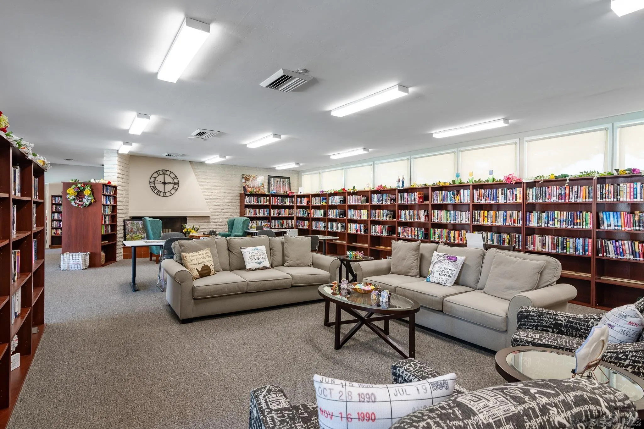 https://cdn.realtyfeed.com/cdn/127/260011447/fe19371cfb70d50c418aa5851bdd1e2b.webp