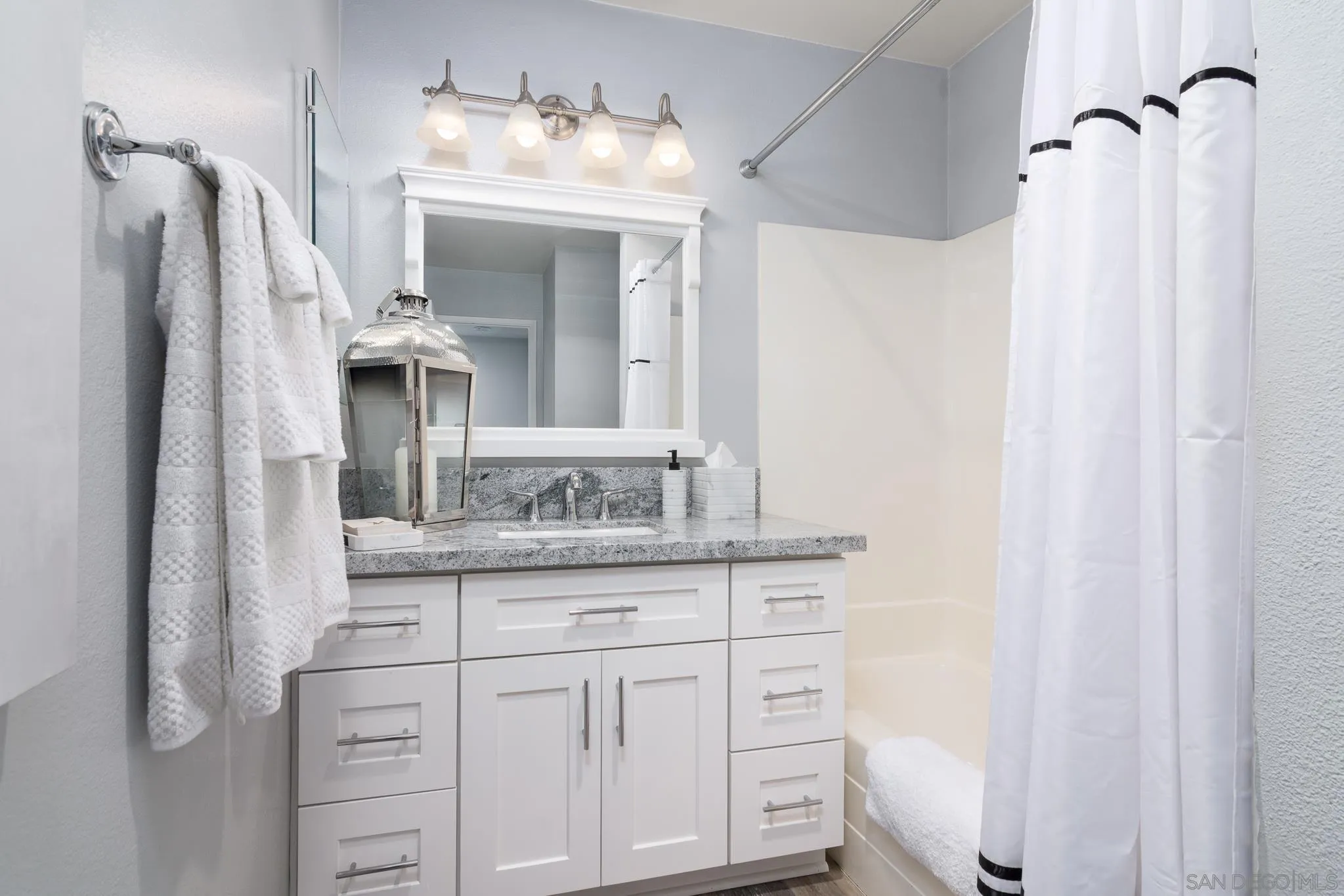 https://cdn.realtyfeed.com/cdn/127/260011447/ffeb283bd92e641a688ff6879e48a71d.webp