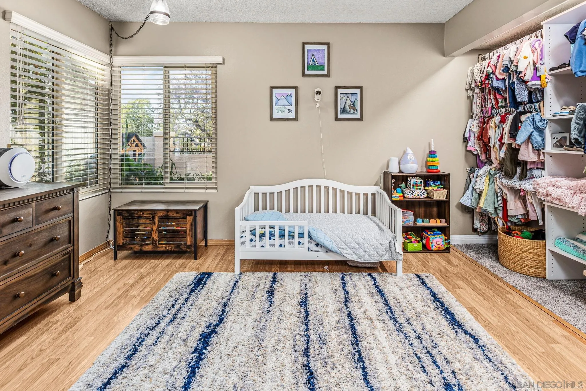 https://cdn.realtyfeed.com/cdn/127/260011453/07d0fe06cda0a7b5900a4accbc829884.webp