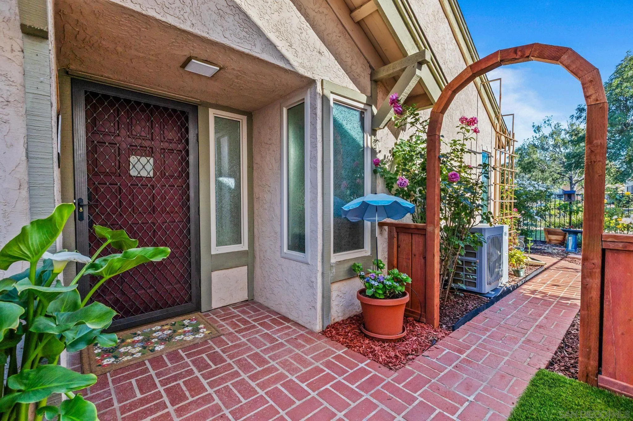https://cdn.realtyfeed.com/cdn/127/260011453/69af38fb2ed2ff589e5cfc392751bf8d.webp