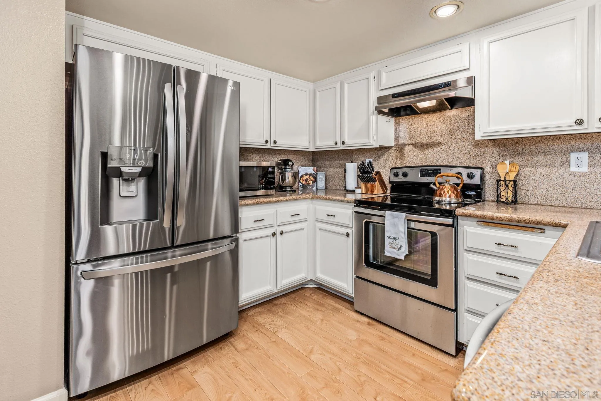 https://cdn.realtyfeed.com/cdn/127/260011453/d1222fe1cd6b5db5af1f3d475c4d5e8d.webp