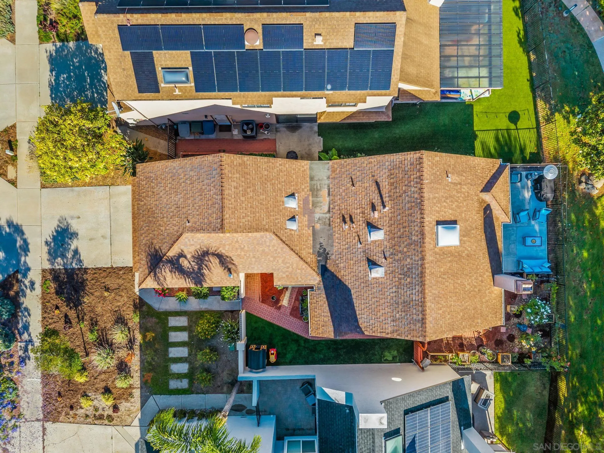https://cdn.realtyfeed.com/cdn/127/260011453/fd7dbef775e39d10eb38174634ff64bd.webp