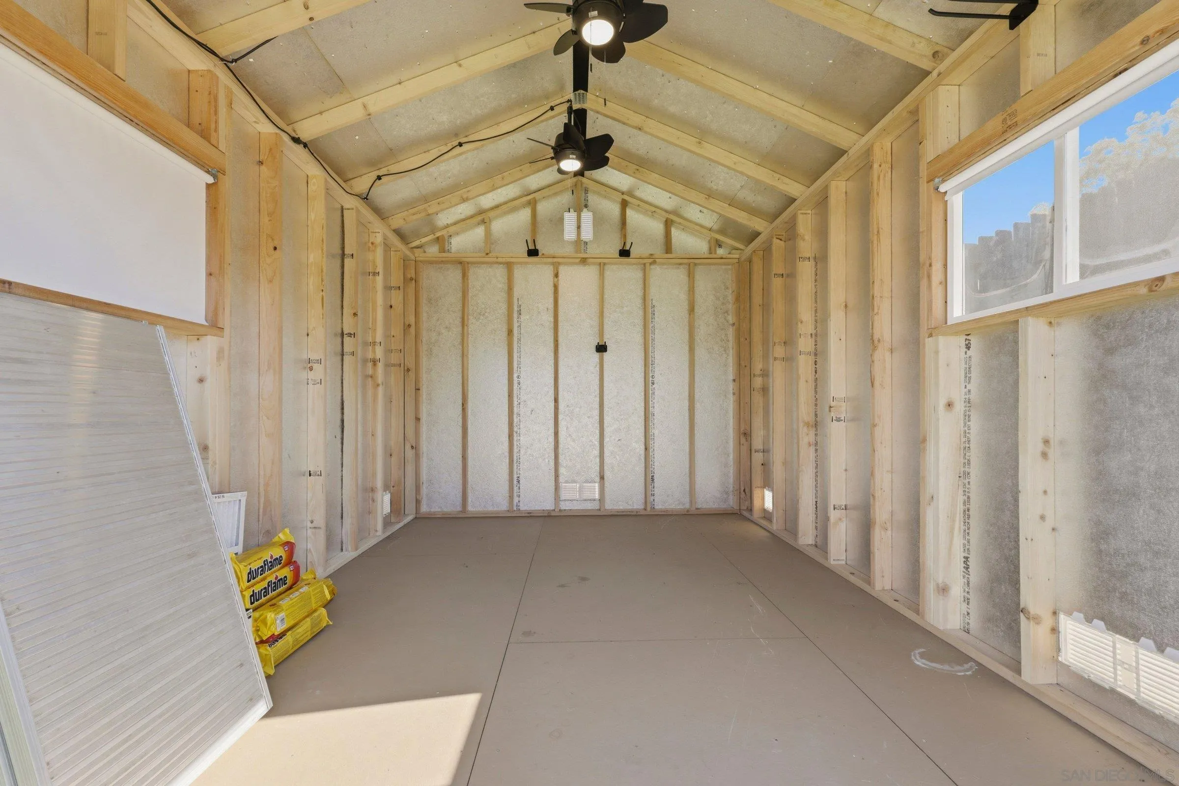 https://cdn.realtyfeed.com/cdn/127/260011456/04fa07054d23586c682b4b2ba8d7b71a.webp