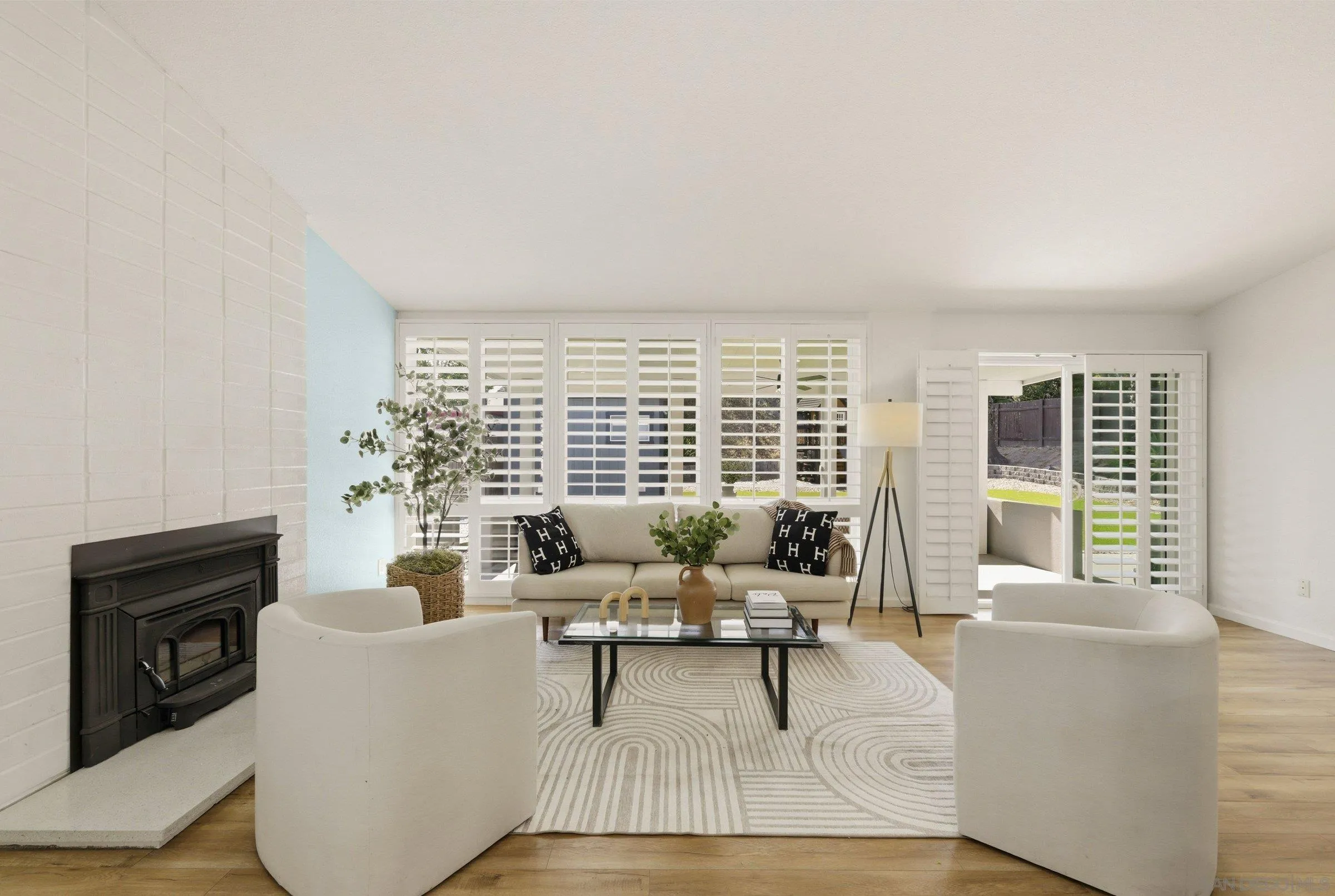 https://cdn.realtyfeed.com/cdn/127/260011456/7dbca6f8c8176f119e26118b630a9fdf.webp