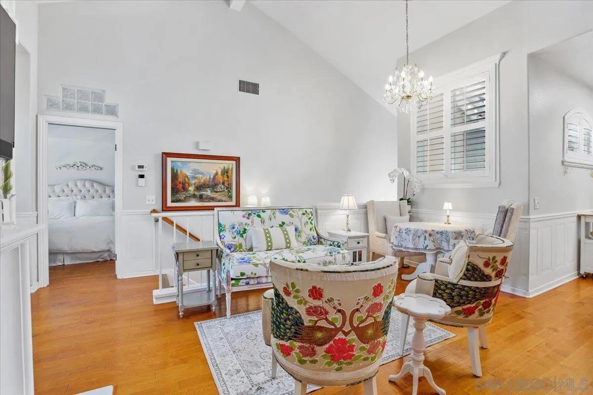 Photo #7: 260011459 Listing: Photo #7
