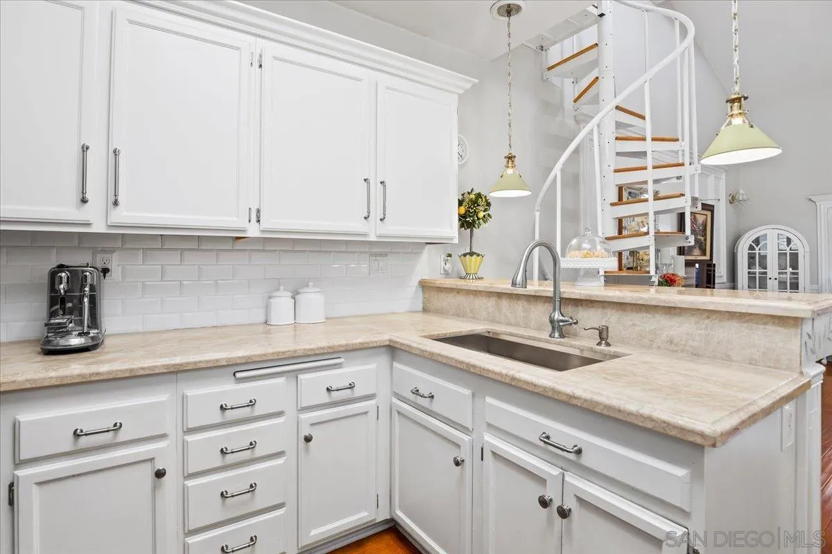 Photo #16: 260011459 Listing: Photo #16