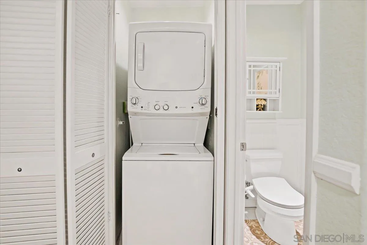 Photo #27: 260011459 Listing: Photo #27
