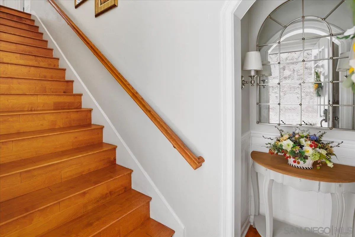 Photo #5: 260011459 Listing: Photo #5
