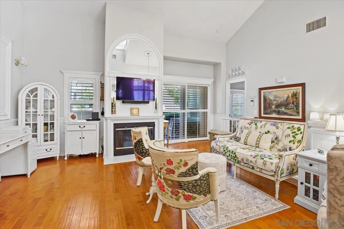 Photo #11: 260011459 Listing: Photo #11