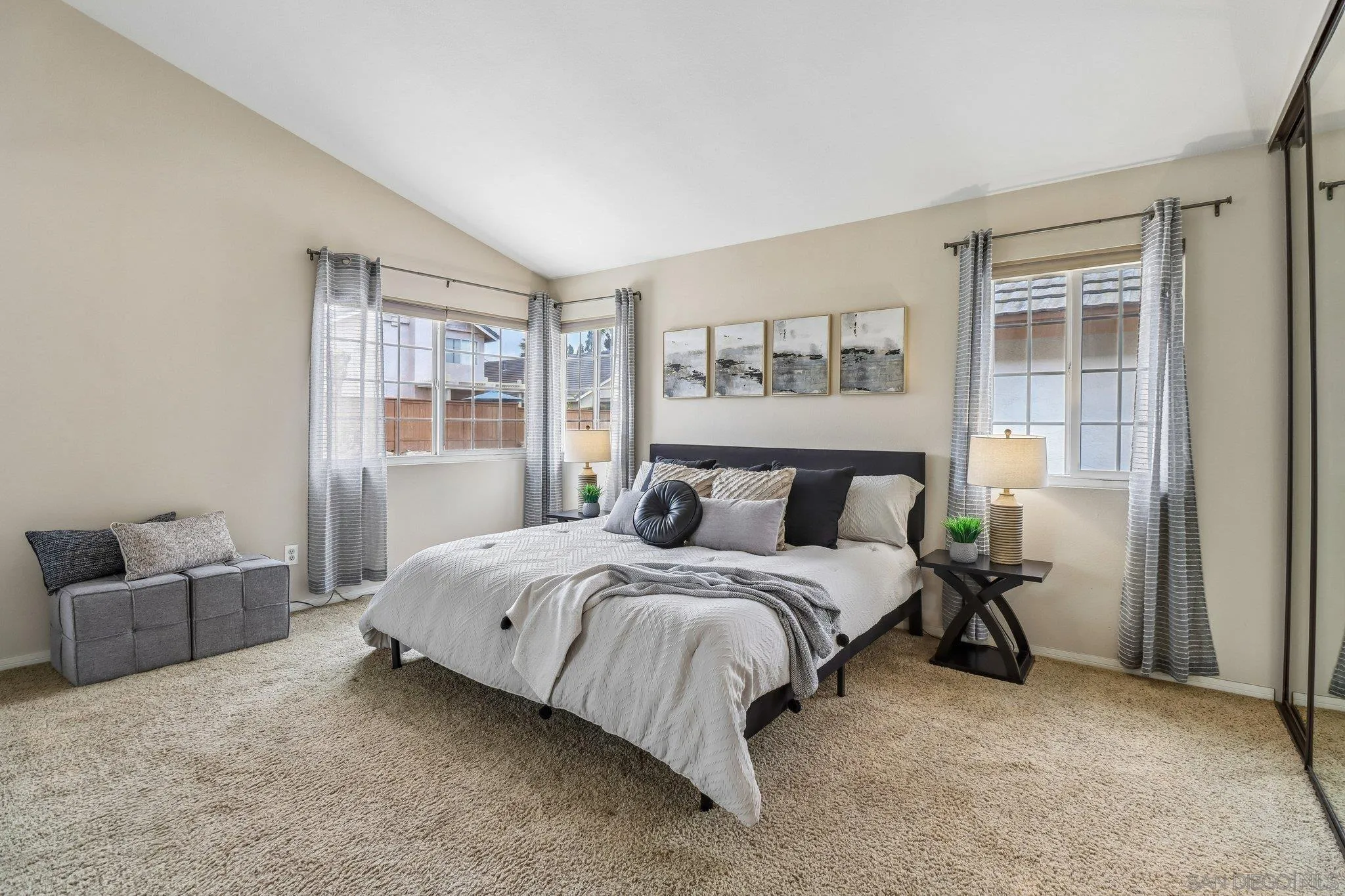 https://cdn.realtyfeed.com/cdn/127/260011461/525d9b35500461bf4df080633c735a95.webp