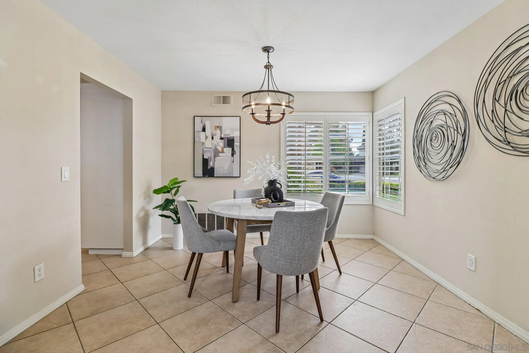 https://cdn.realtyfeed.com/cdn/127/260011461/a14ae269802a0e877397a3536a2349e5.webp