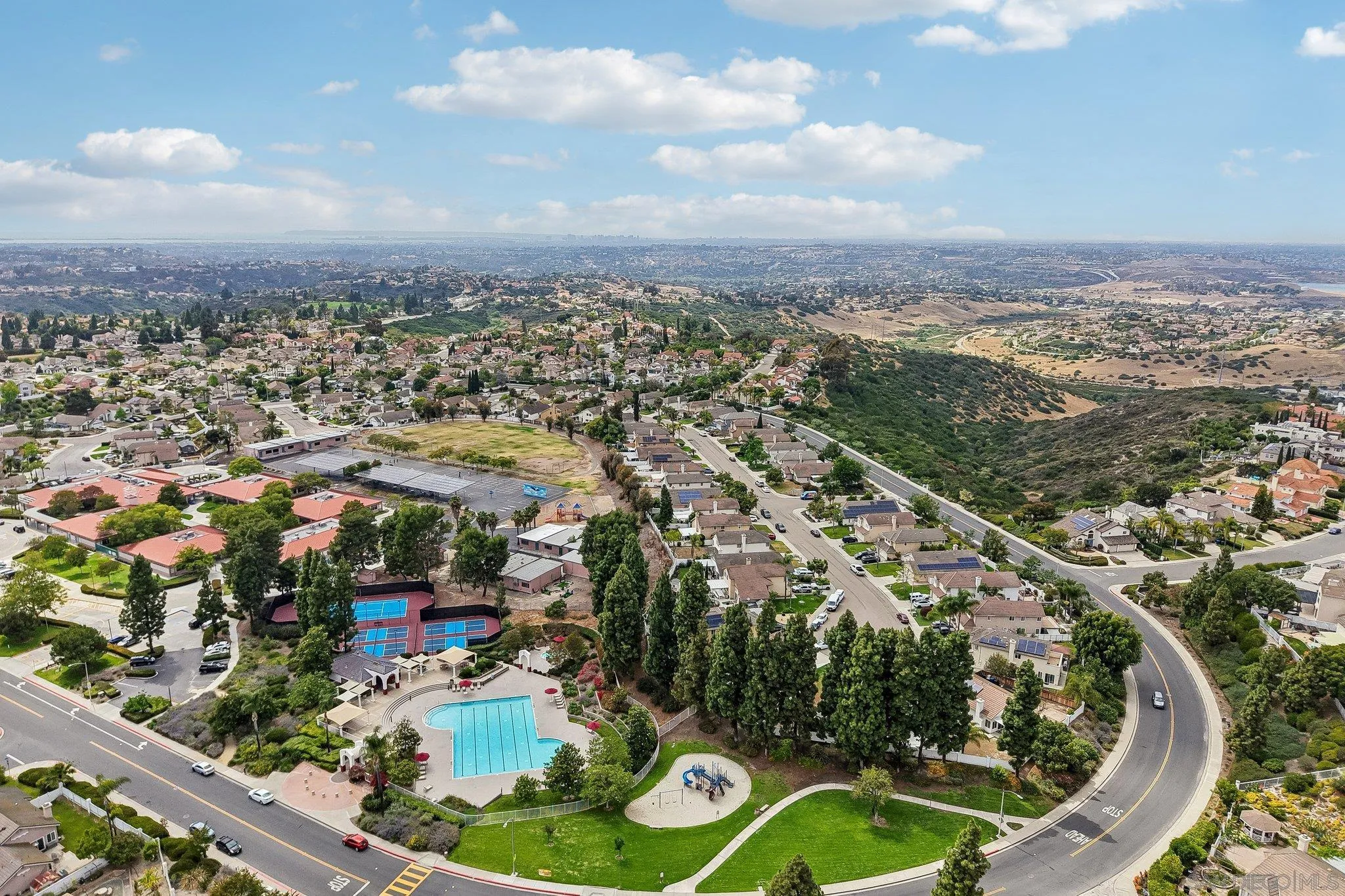 https://cdn.realtyfeed.com/cdn/127/260011461/a4e8922afb8386c649c7b861a7a98cd7.webp