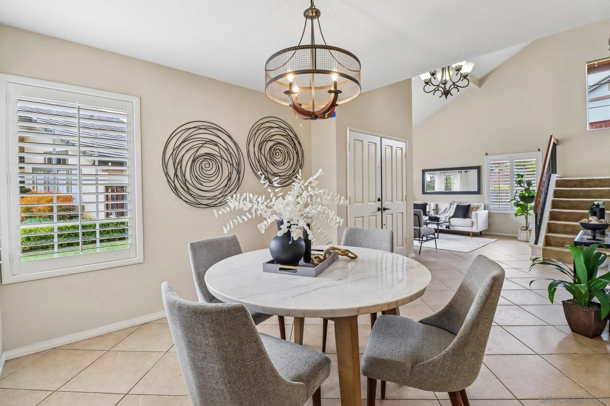 https://cdn.realtyfeed.com/cdn/127/260011461/be964019ddee1a1a1f182e285a2ffda7.webp