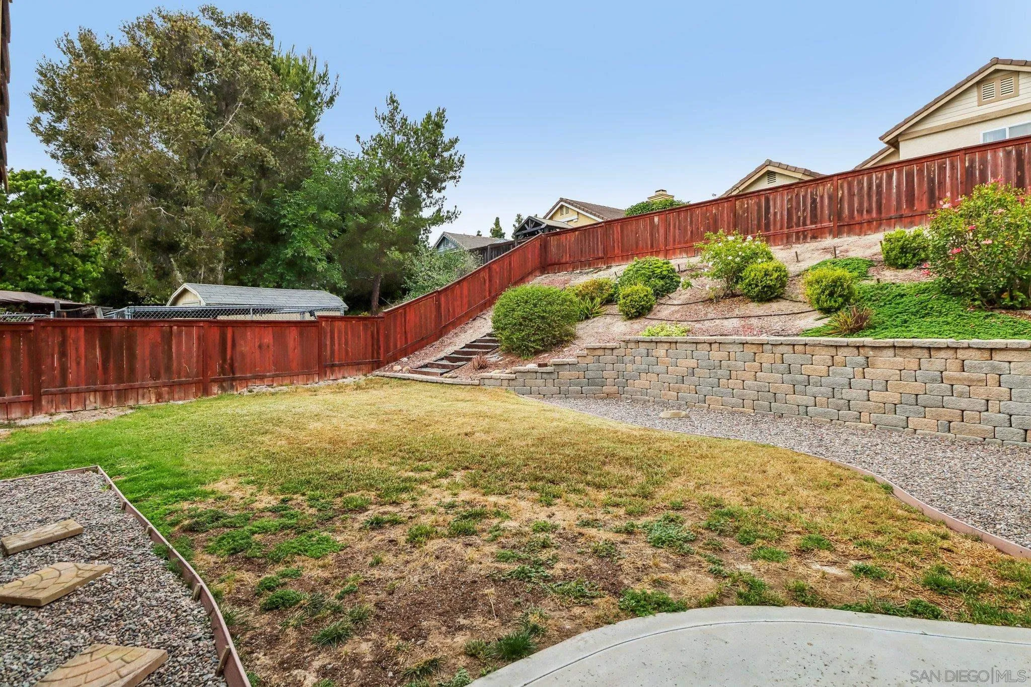 https://cdn.realtyfeed.com/cdn/127/260011461/d2d490de6f6b4c167ad4cc565af47c37.webp