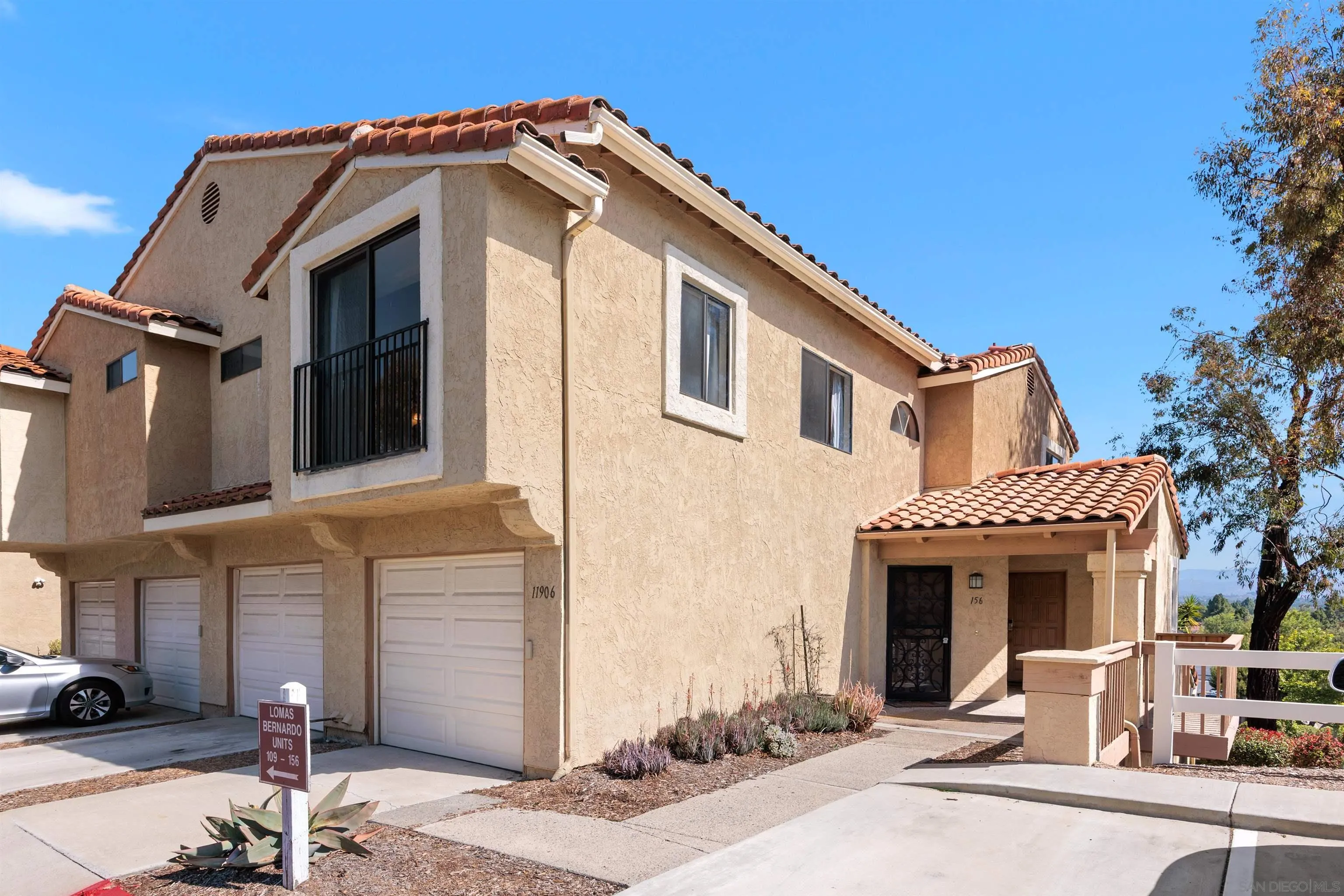 Photo #2: 260011462 Listing: Photo #2