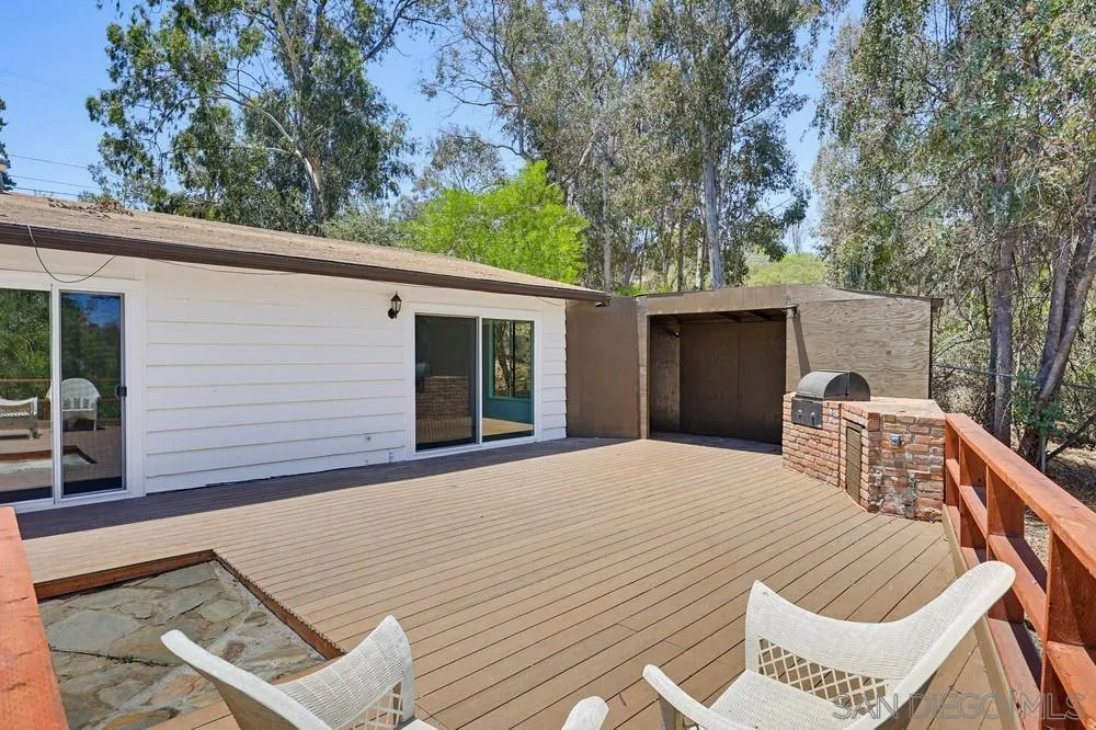 https://cdn.realtyfeed.com/cdn/127/260011464/e052754346445749ebd696584c34f4ea.webp