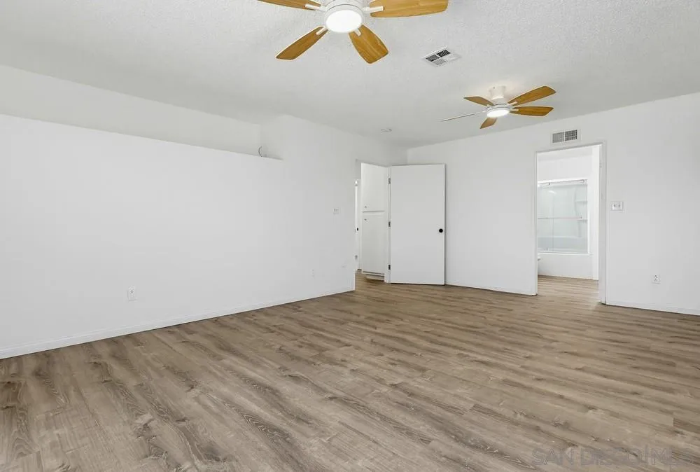 https://cdn.realtyfeed.com/cdn/127/260011464/f552ebe83872013fda5a81ccea7dbcb3.webp