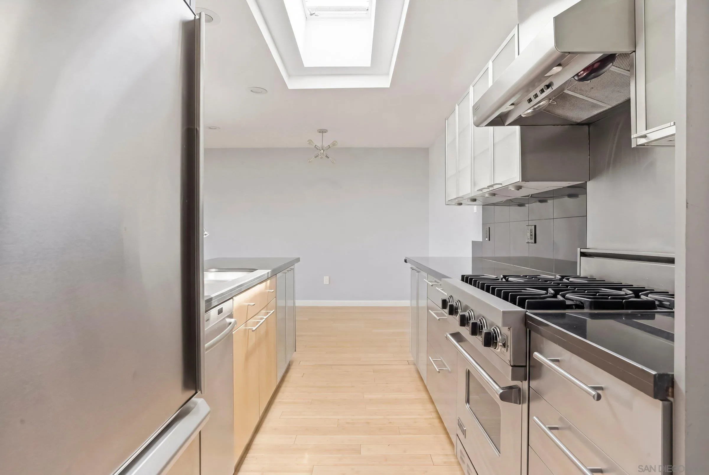 Photo #9: 260011469 Listing: Photo #9