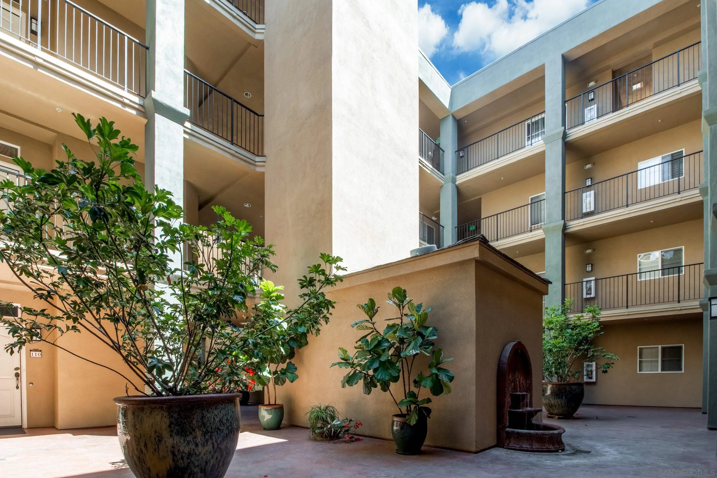 https://cdn.realtyfeed.com/cdn/127/260011474/90ea1a4cb0f0994eccd83bb7205582c9.webp