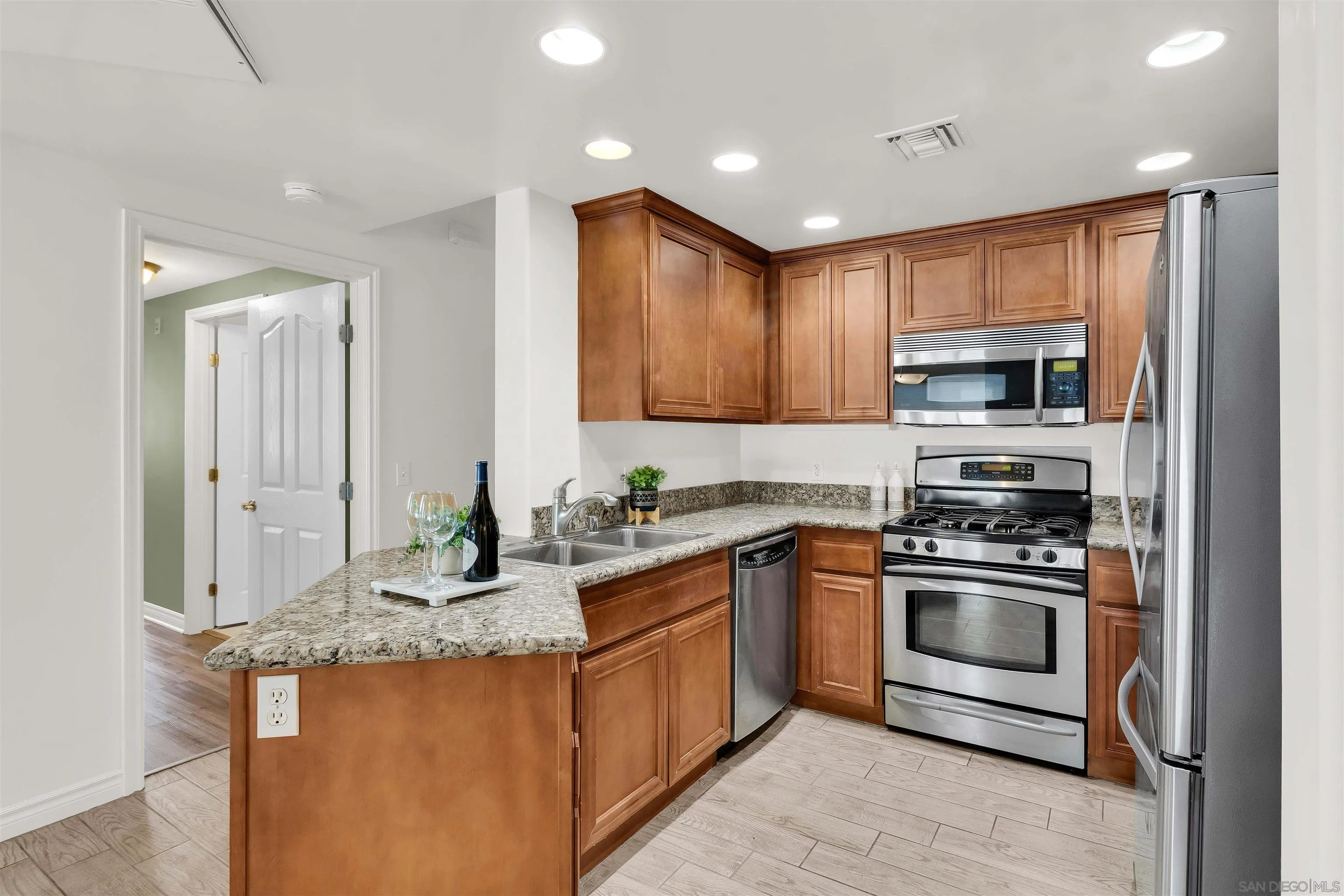 https://cdn.realtyfeed.com/cdn/127/260011474/d207e4b488605d5c70a962a8b671c82f.webp