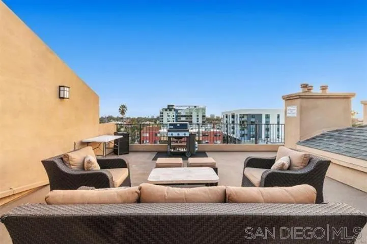 https://cdn.realtyfeed.com/cdn/127/260011474/ee71a01dd36e018477e3ca25d4441426.webp