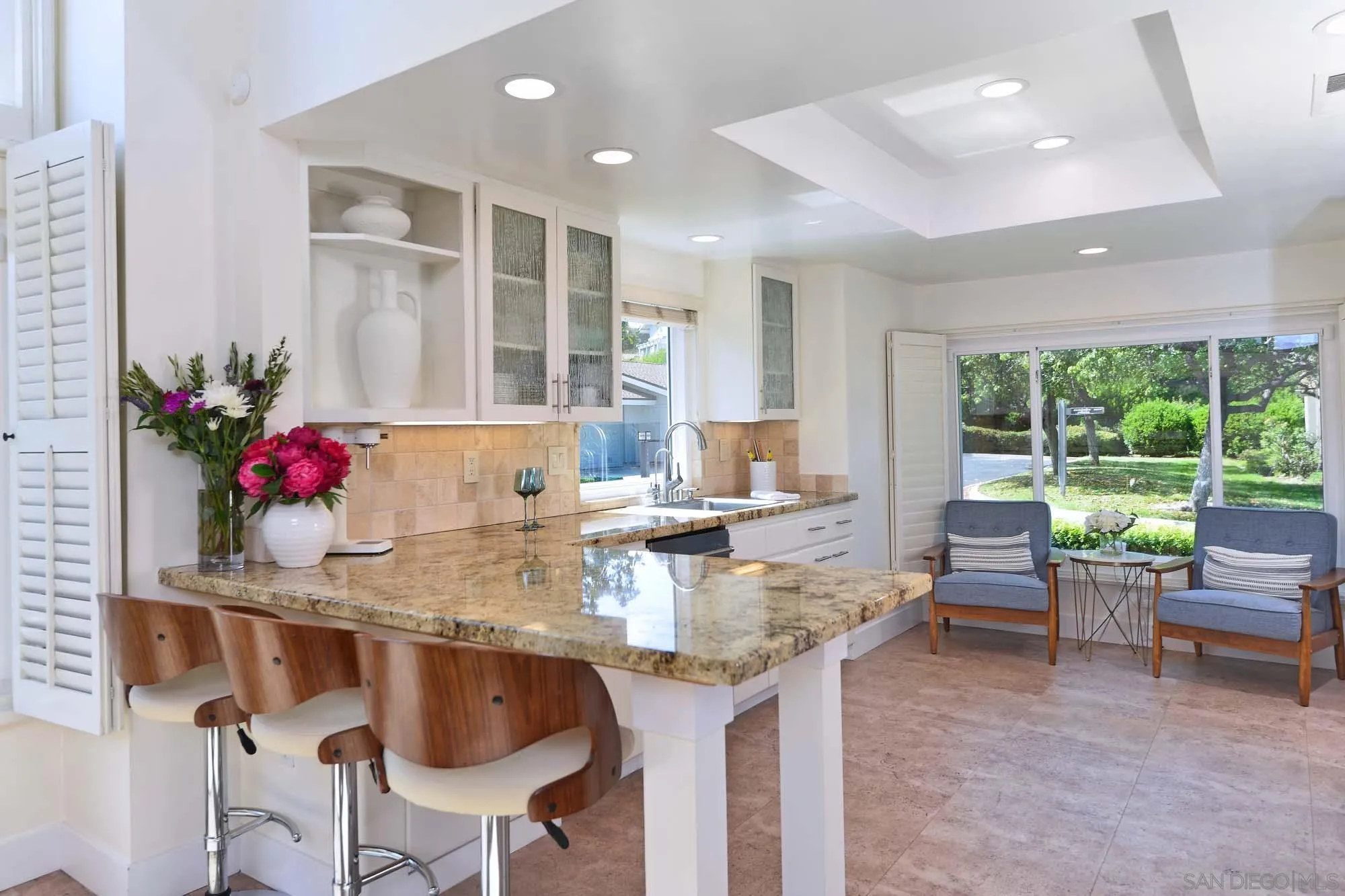 Photo #7: 260011475 Listing: Photo #7