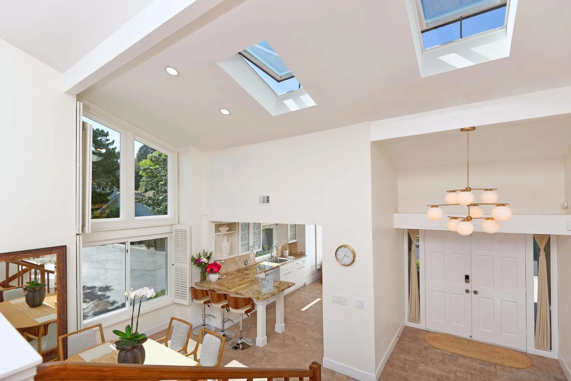 https://cdn.realtyfeed.com/cdn/127/260011475/de41e23c1263d9bd16eb3f62e95faf19.webp