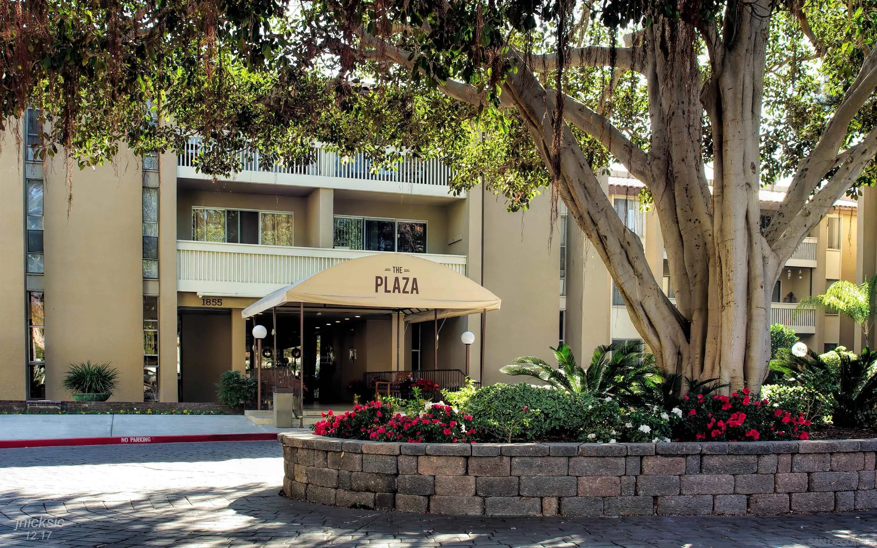 Photo #1: 260011477 Listing: Photo #1