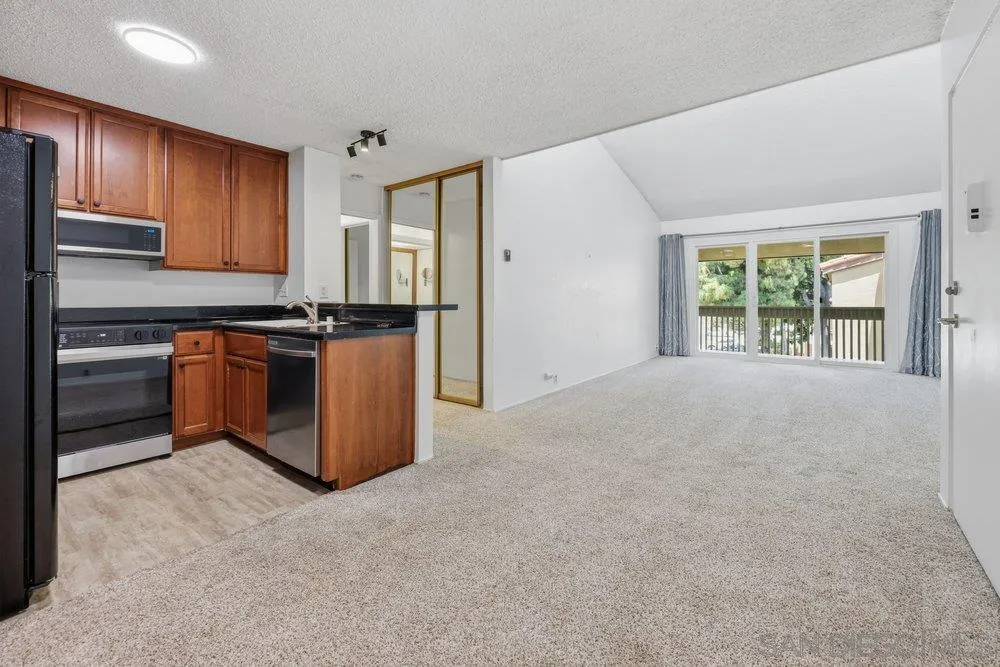 1801 Diamond St Unit 324, San Diego, CA 92109 - Photo 3 of 16, San Diego, CA