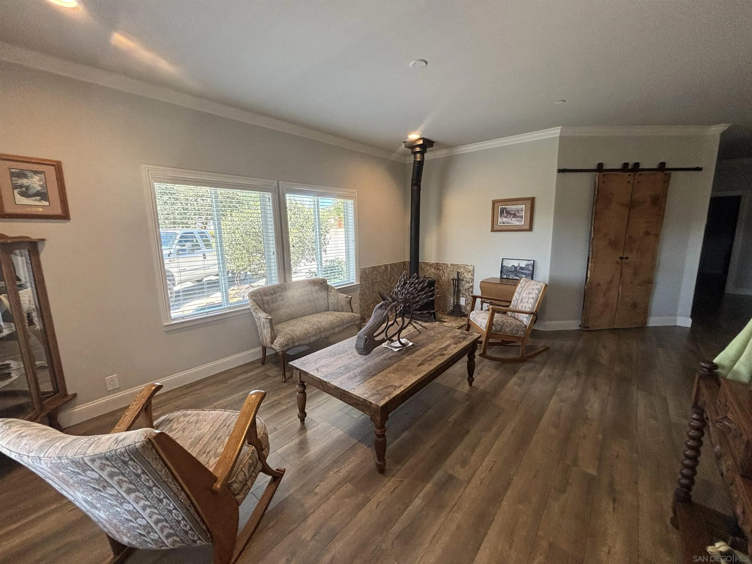 https://cdn.realtyfeed.com/cdn/127/260011481/78f44e3ae93f127e83c88617d39677fc.webp