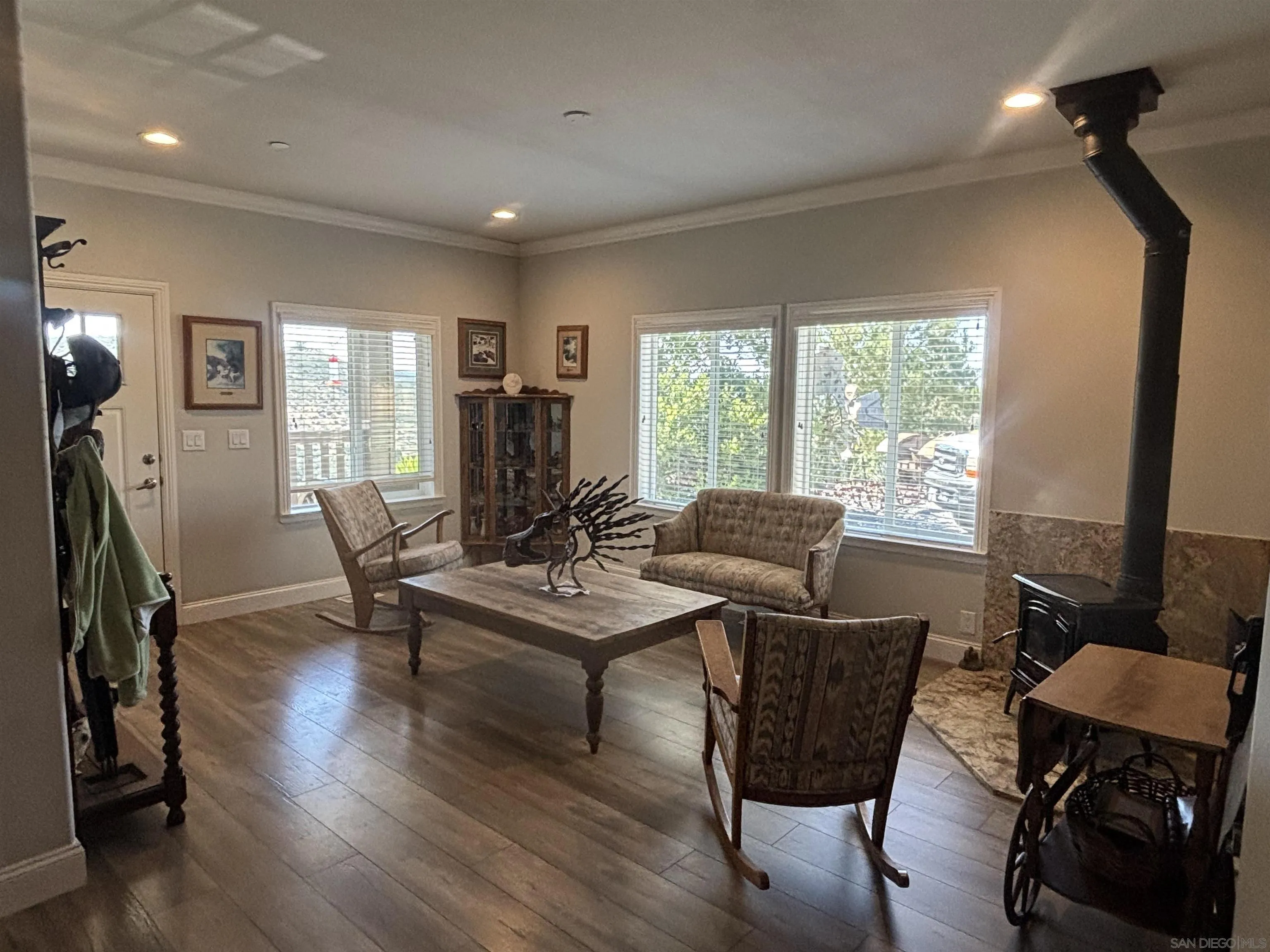 https://cdn.realtyfeed.com/cdn/127/260011481/eeaad2eb8d626e430749584b67b347db.webp